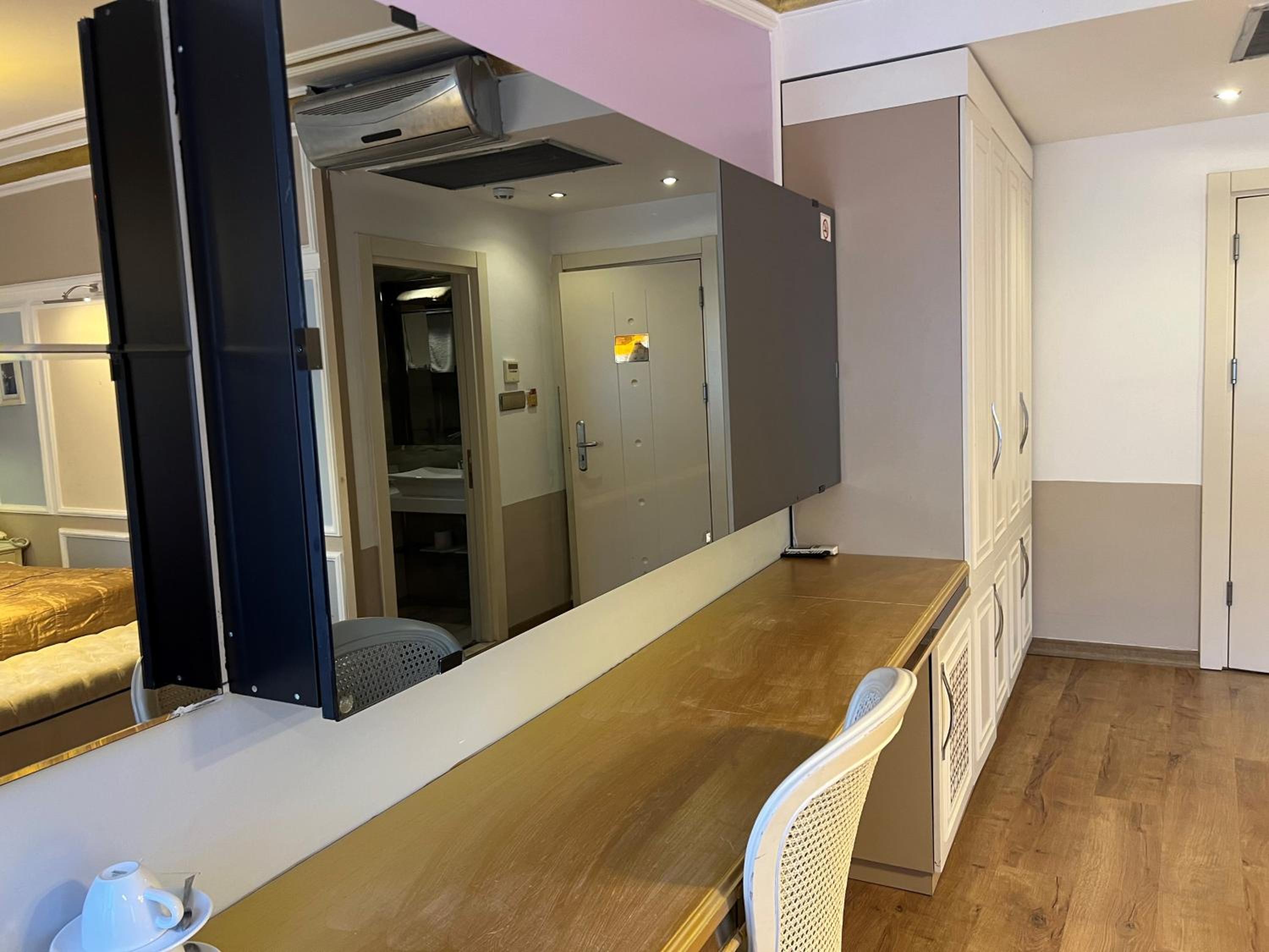 The Constantine Otel - Image 13