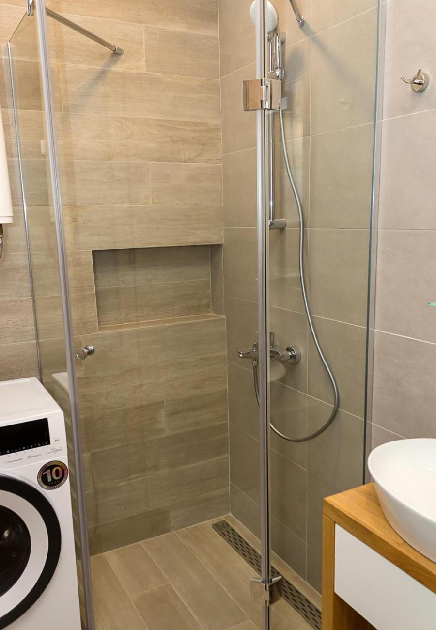 Azur Delux -1BD Flat with Parking & Pool by Flat Mаnаger