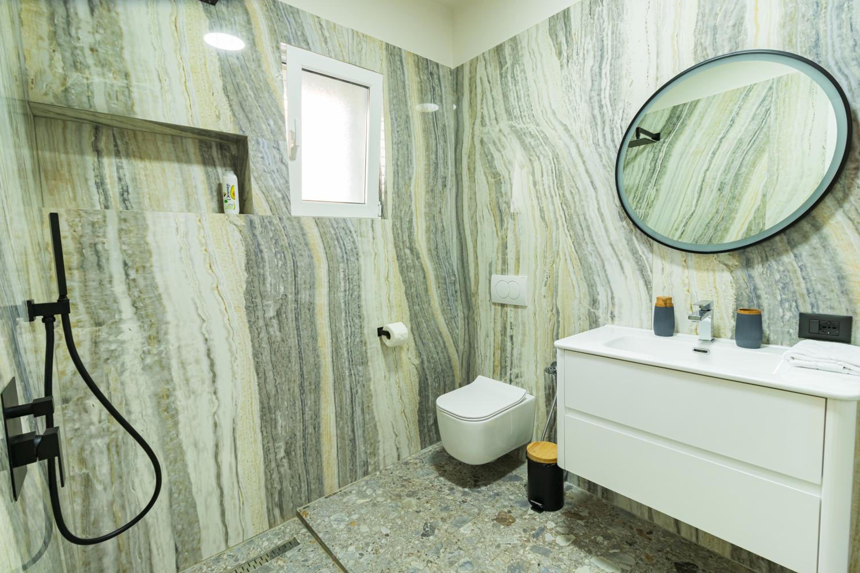 Coral Cane Apartment