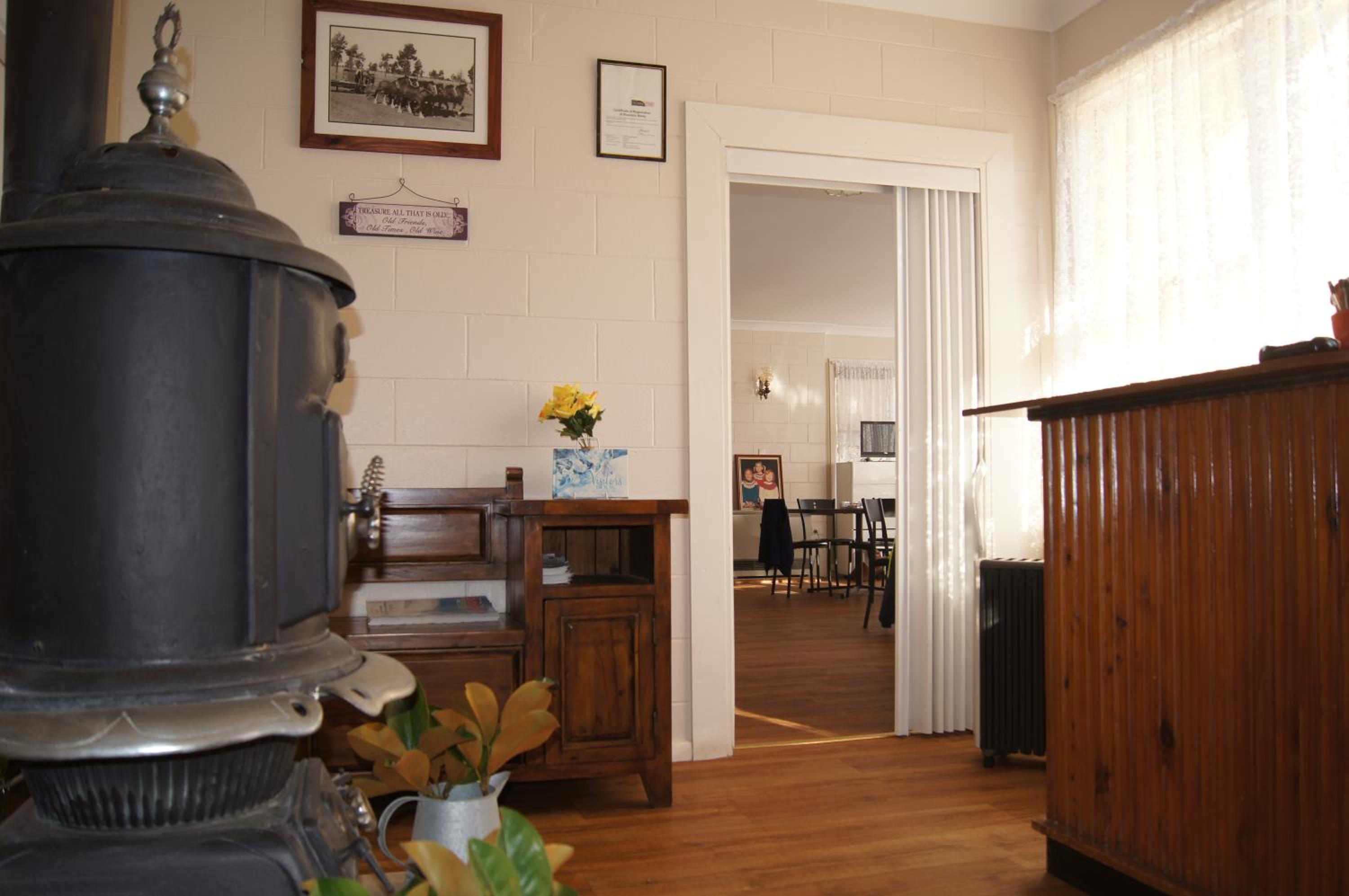 Photo 12