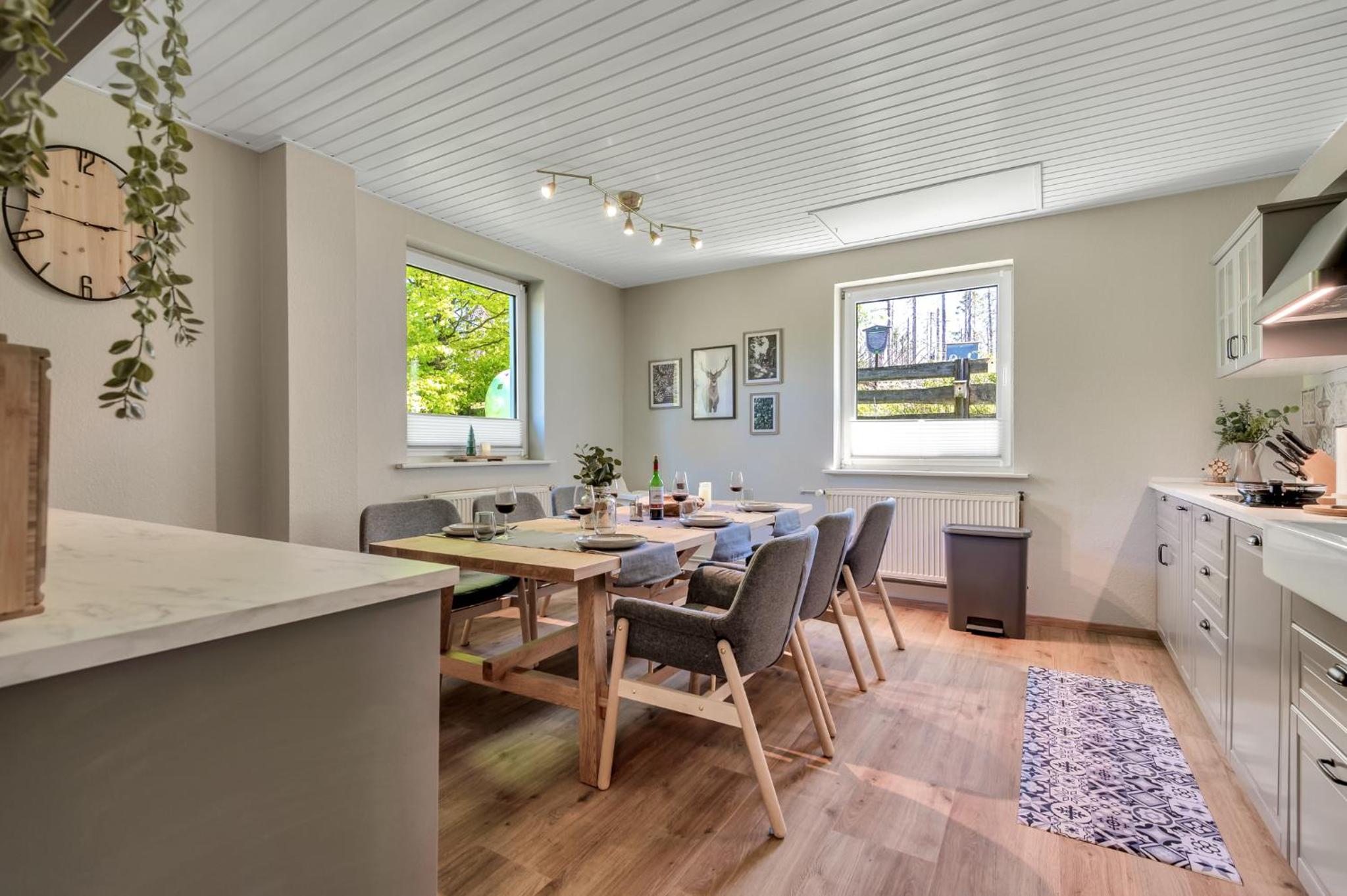 HIRSCH Hänsel Ferienhaus Garten mit Bergblick - Grill -Wald