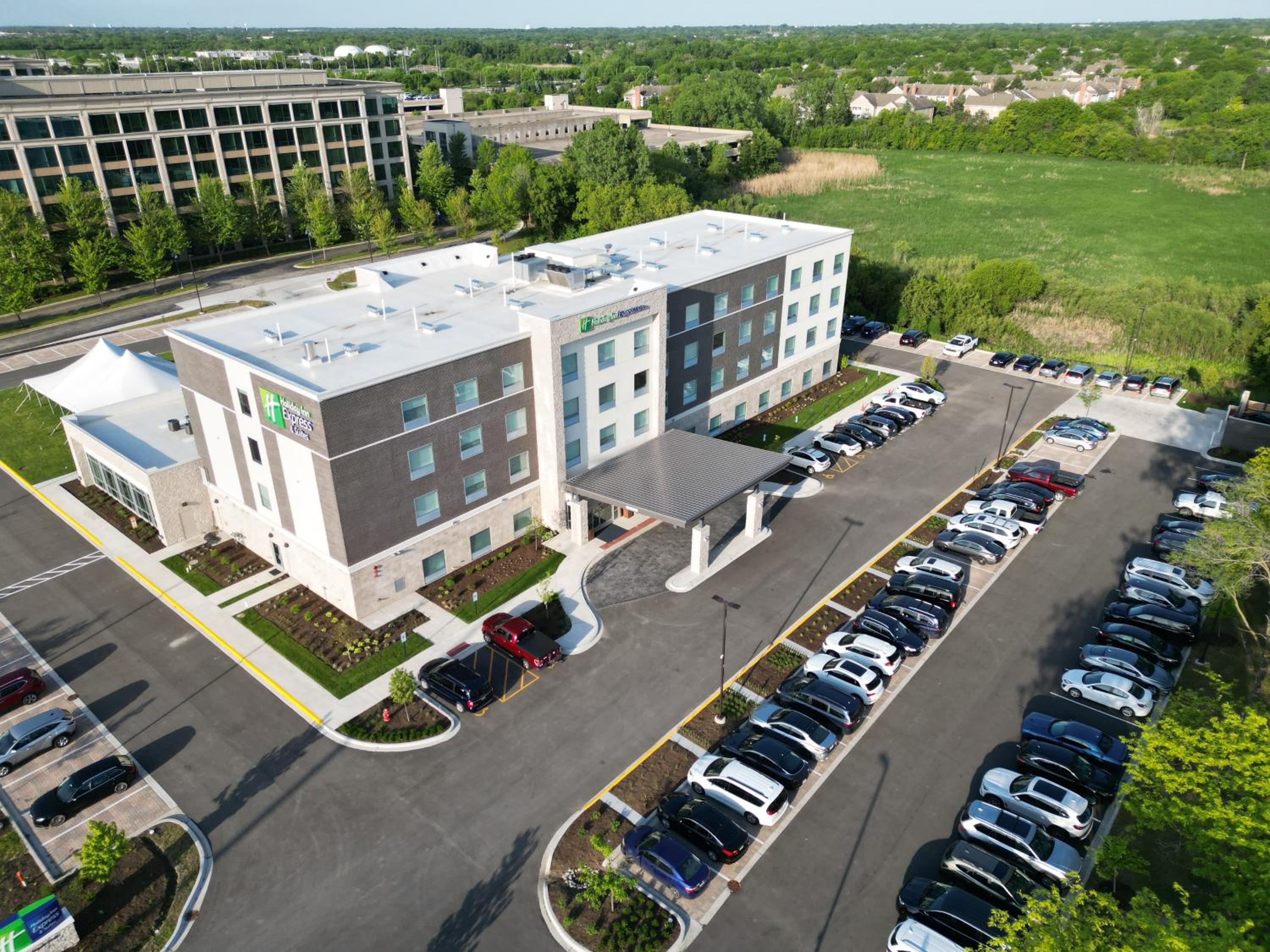 Holiday Inn Express & Suites Chicago Schaumburg, an IHG Hotel, Photo 88