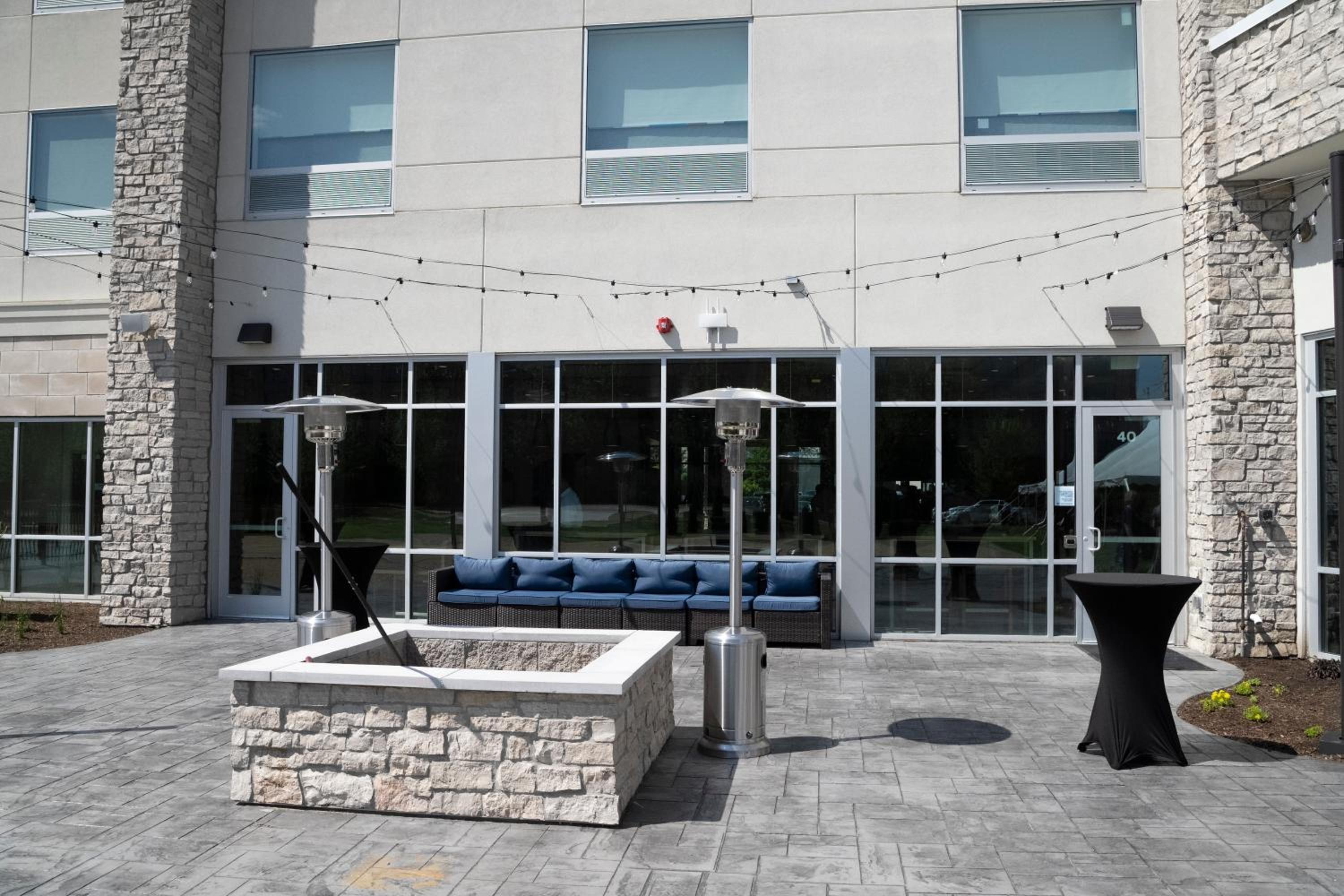 Holiday Inn Express & Suites Chicago Schaumburg, an IHG Hotel, Photo 20