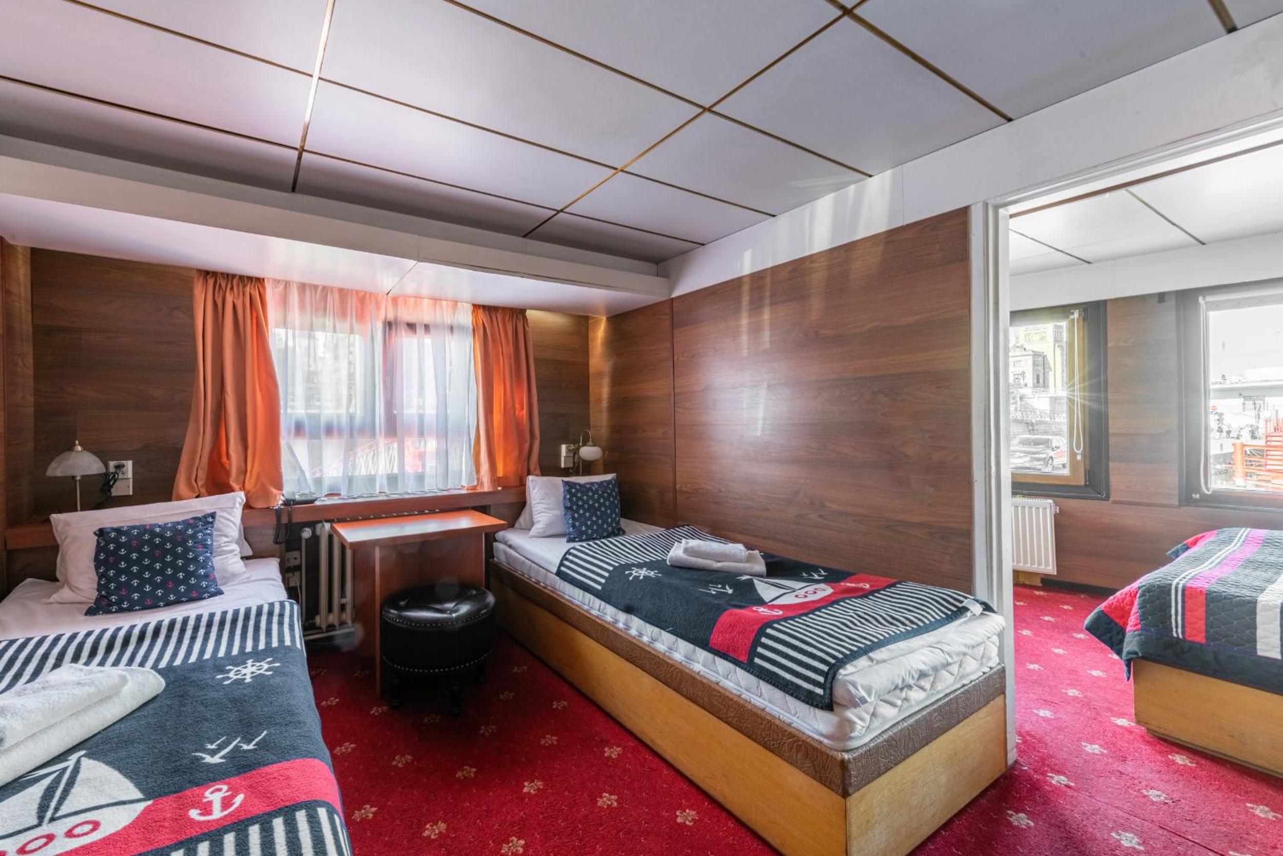 Botel Albatros