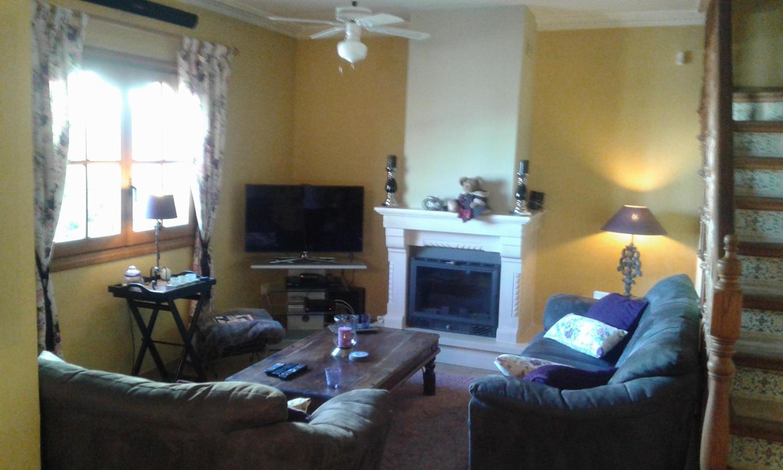 Casa Roble B&B
