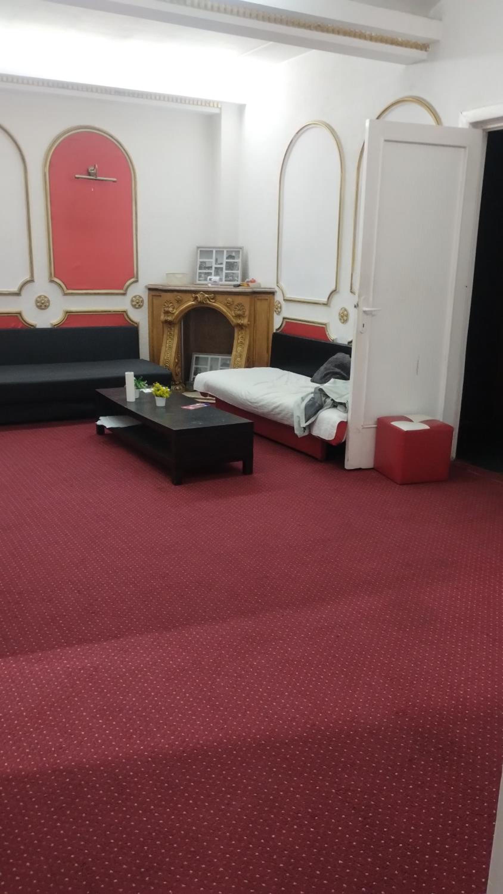 hotel room
