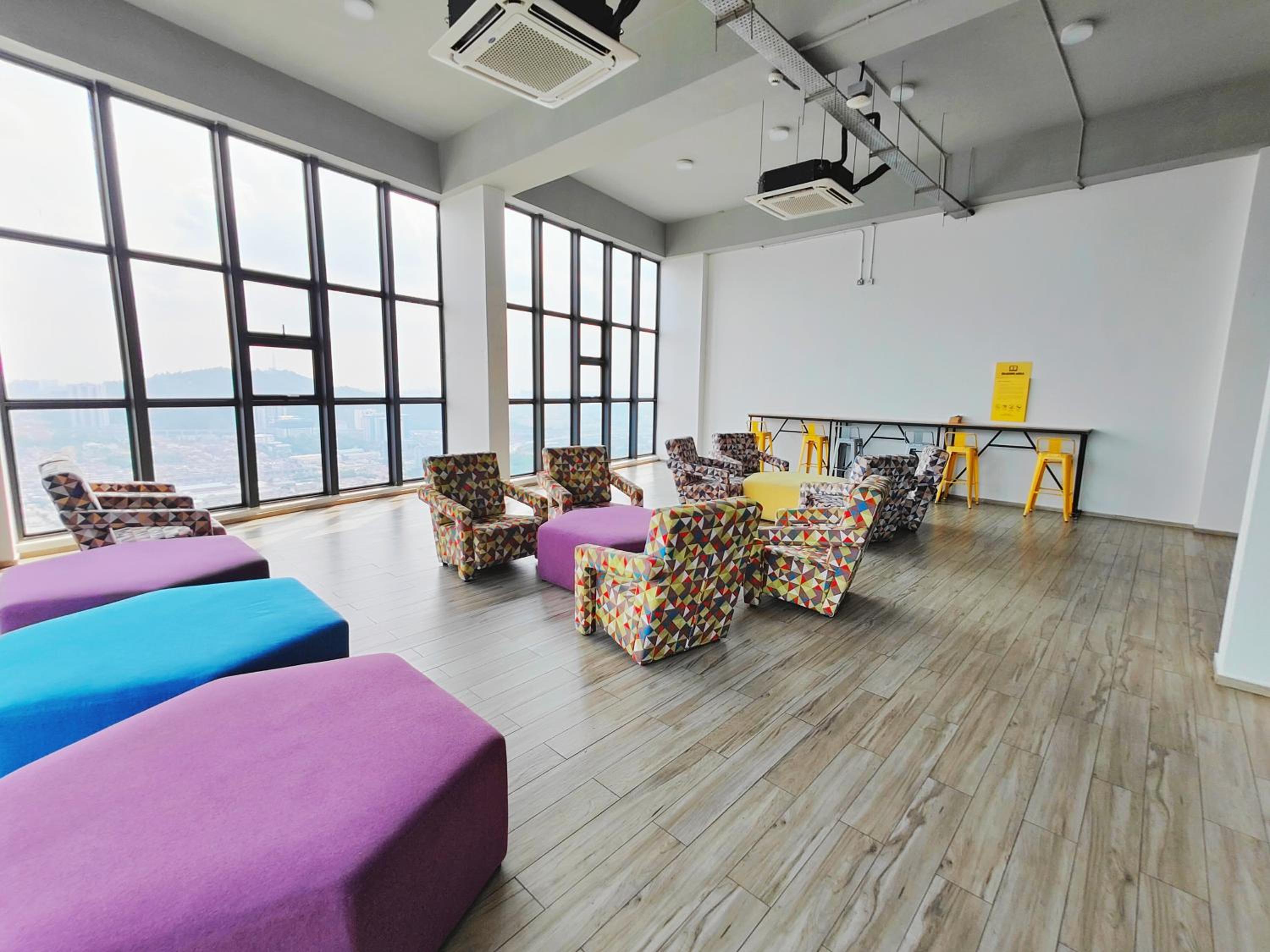 Eko Cheras Mall Duplex 双阳台 Kuala Lumpur MRT & 精品Loft