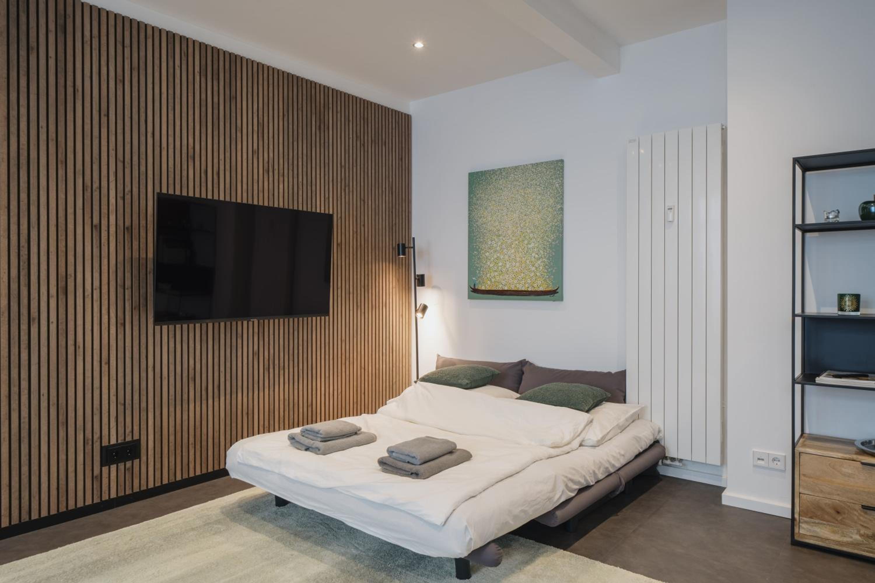 Homely Berlin - Luxury Loft, Modern, Near Kurfürstendamm I Cafe