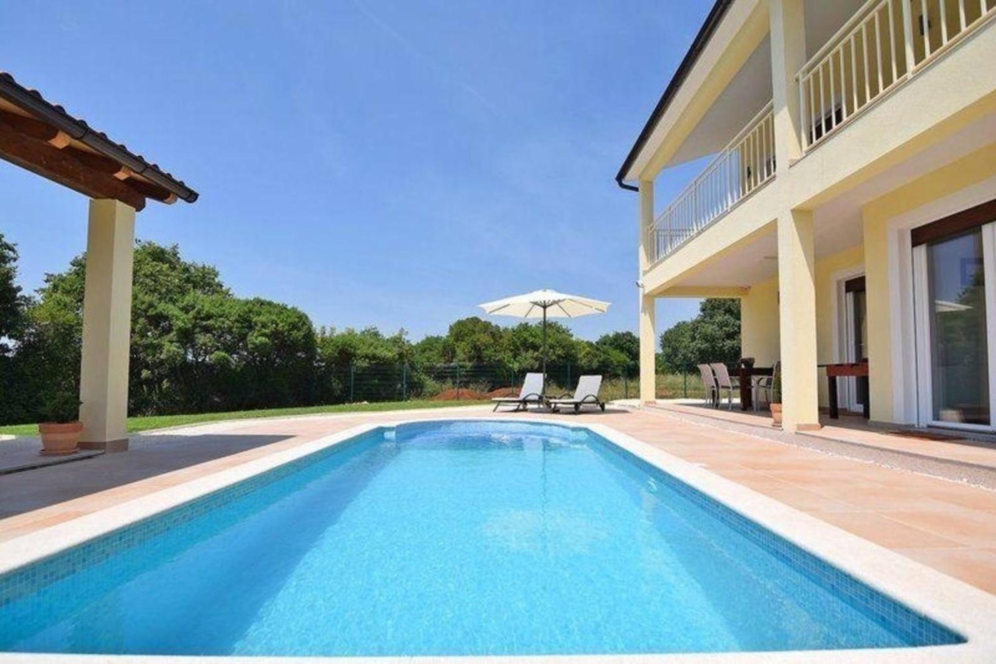 Modernes Ferienhaus in Pula mit Privatem Pool view 5