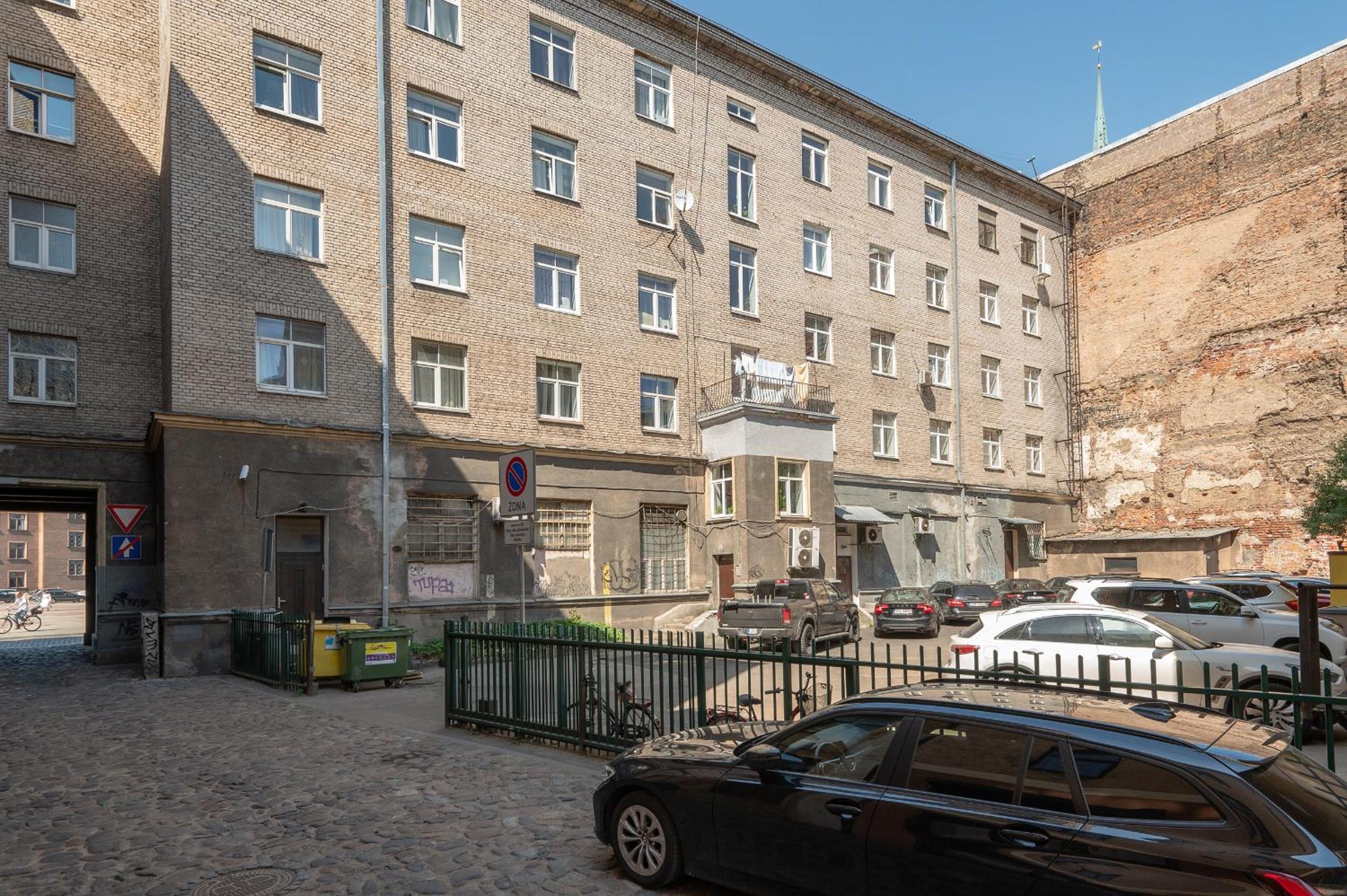 Photo 41