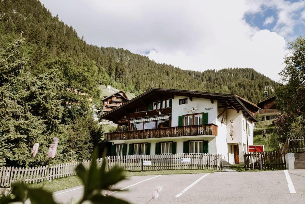 Zentral, parking und WIFI, nahe zu den Skipisten