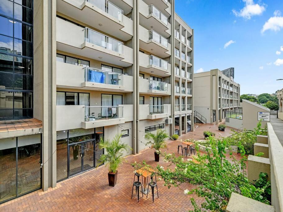 Convenient One-Bedroom Apartment
