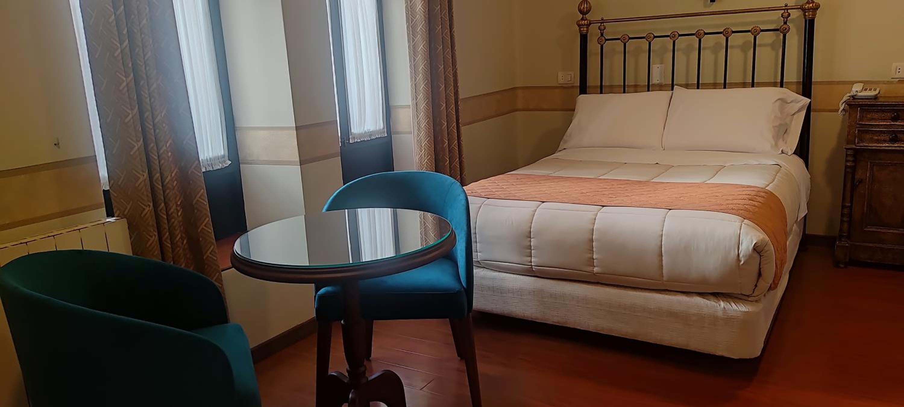 Colonial Hotel Boutique