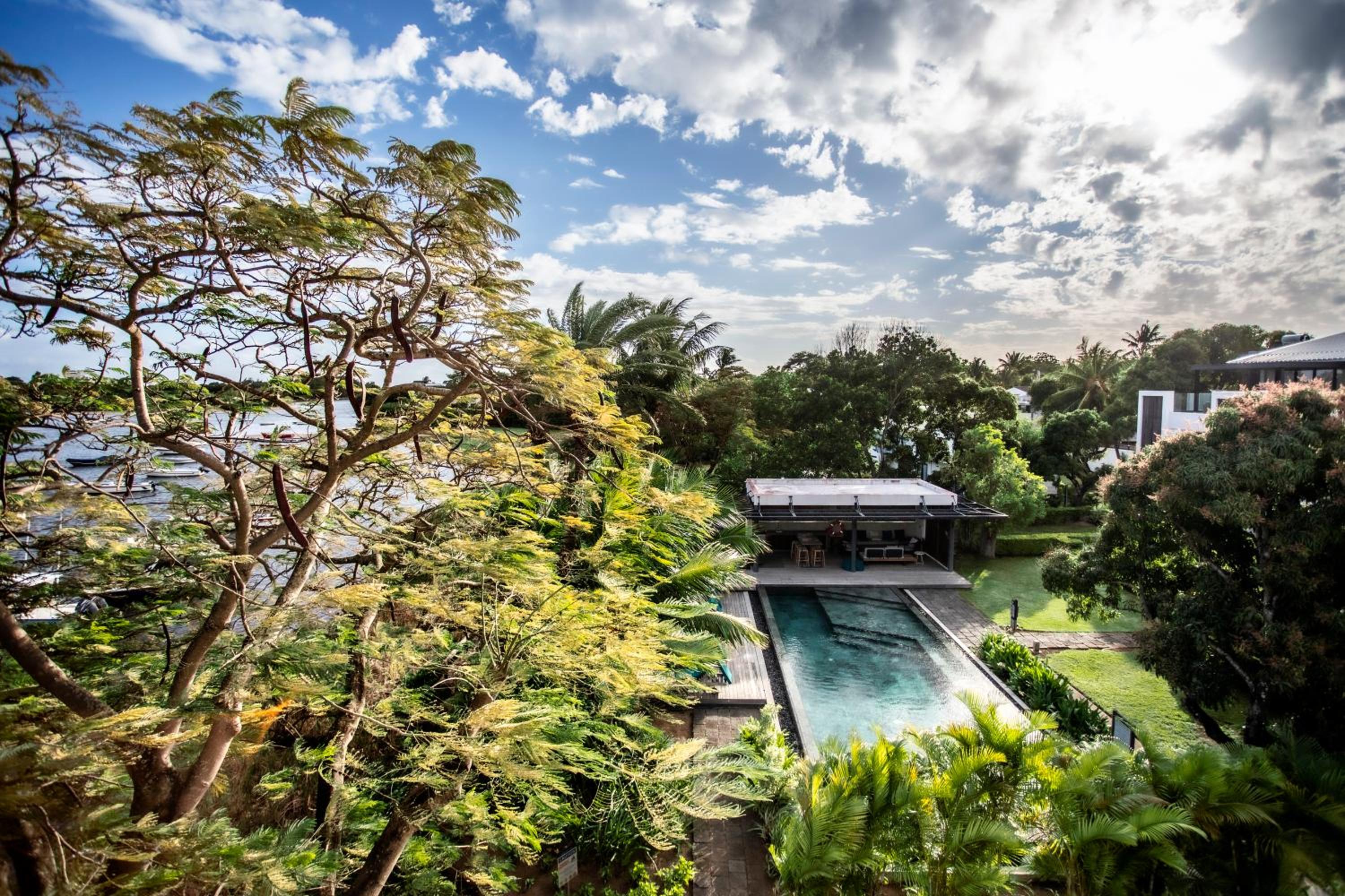 Penthouse Luxueux avec Piscines, Vues Mer et Montagne view 4
