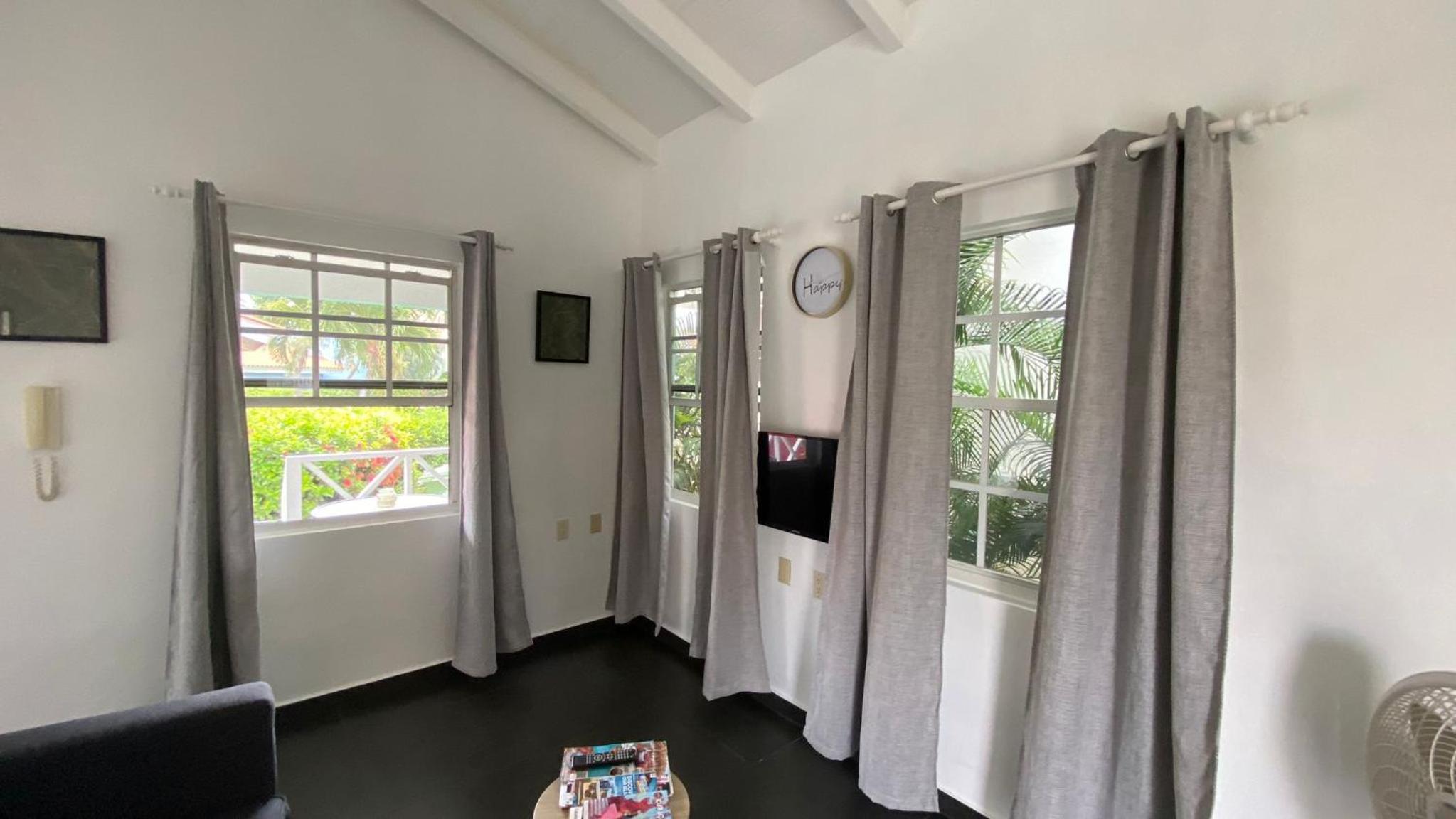 PURU AT JANTHIEL 8C - with pool, outdoor lounge and close to the beach