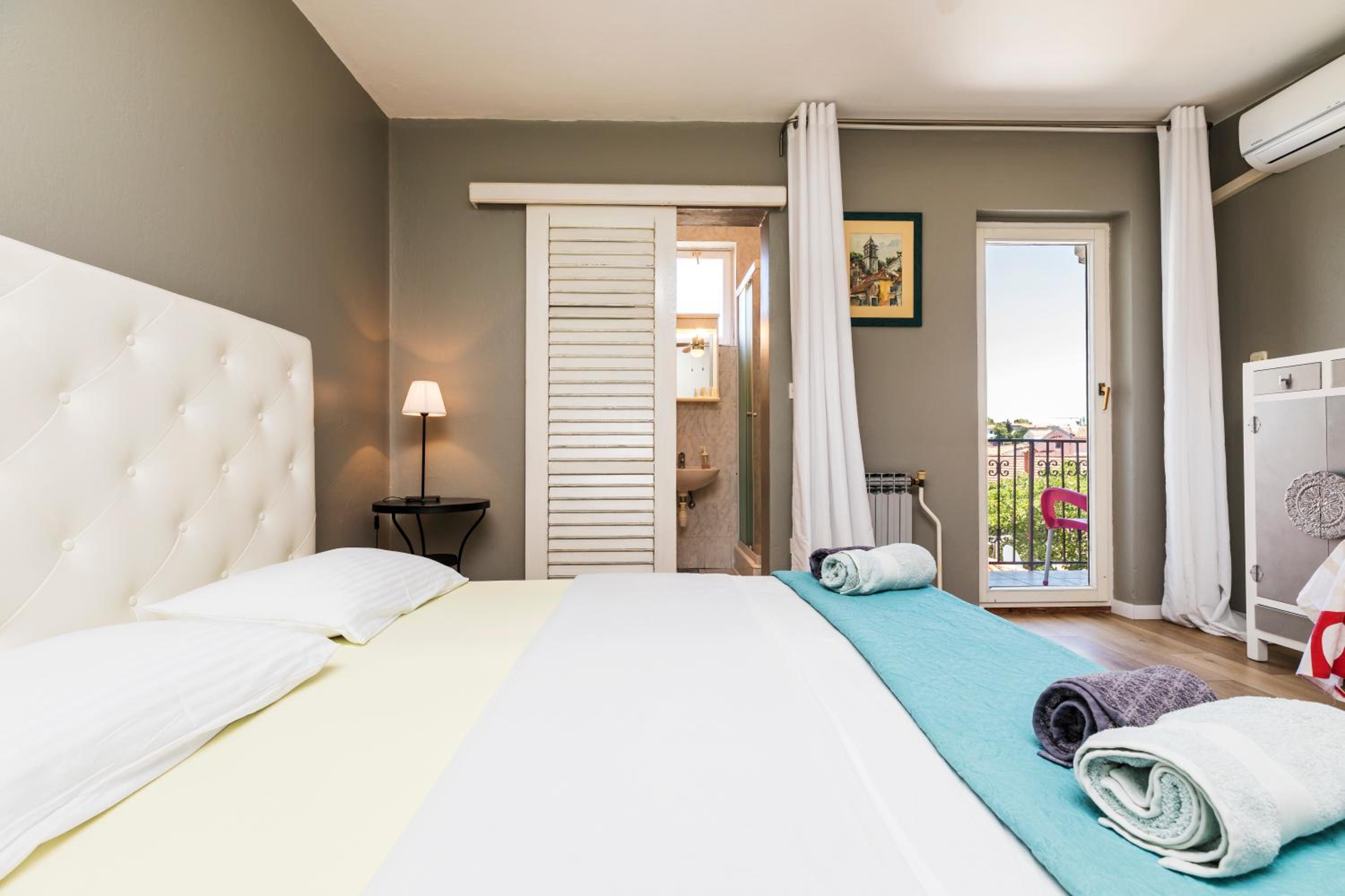 Alaburic rooms & apartment