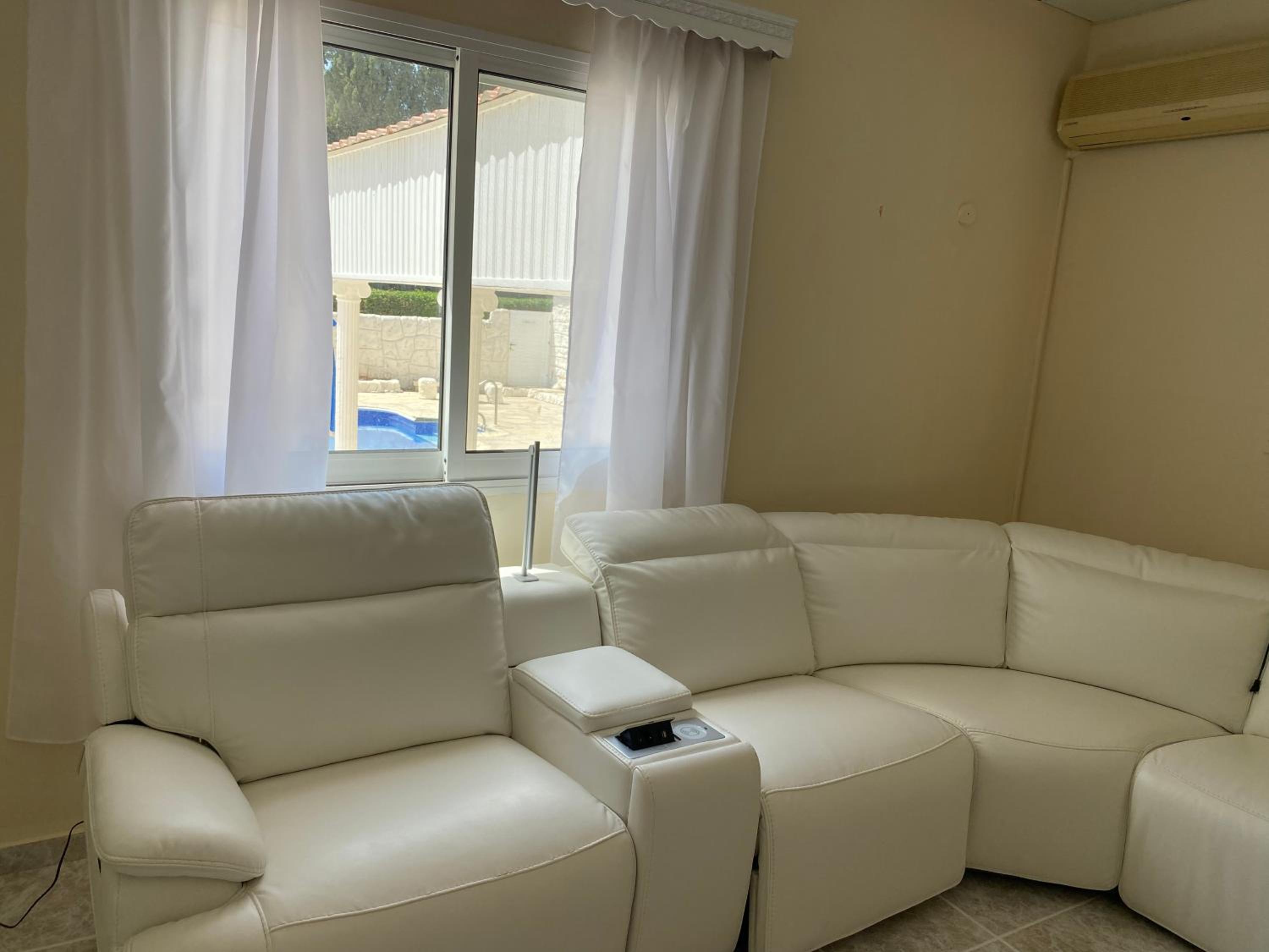 villa 58 coral bay seafront
