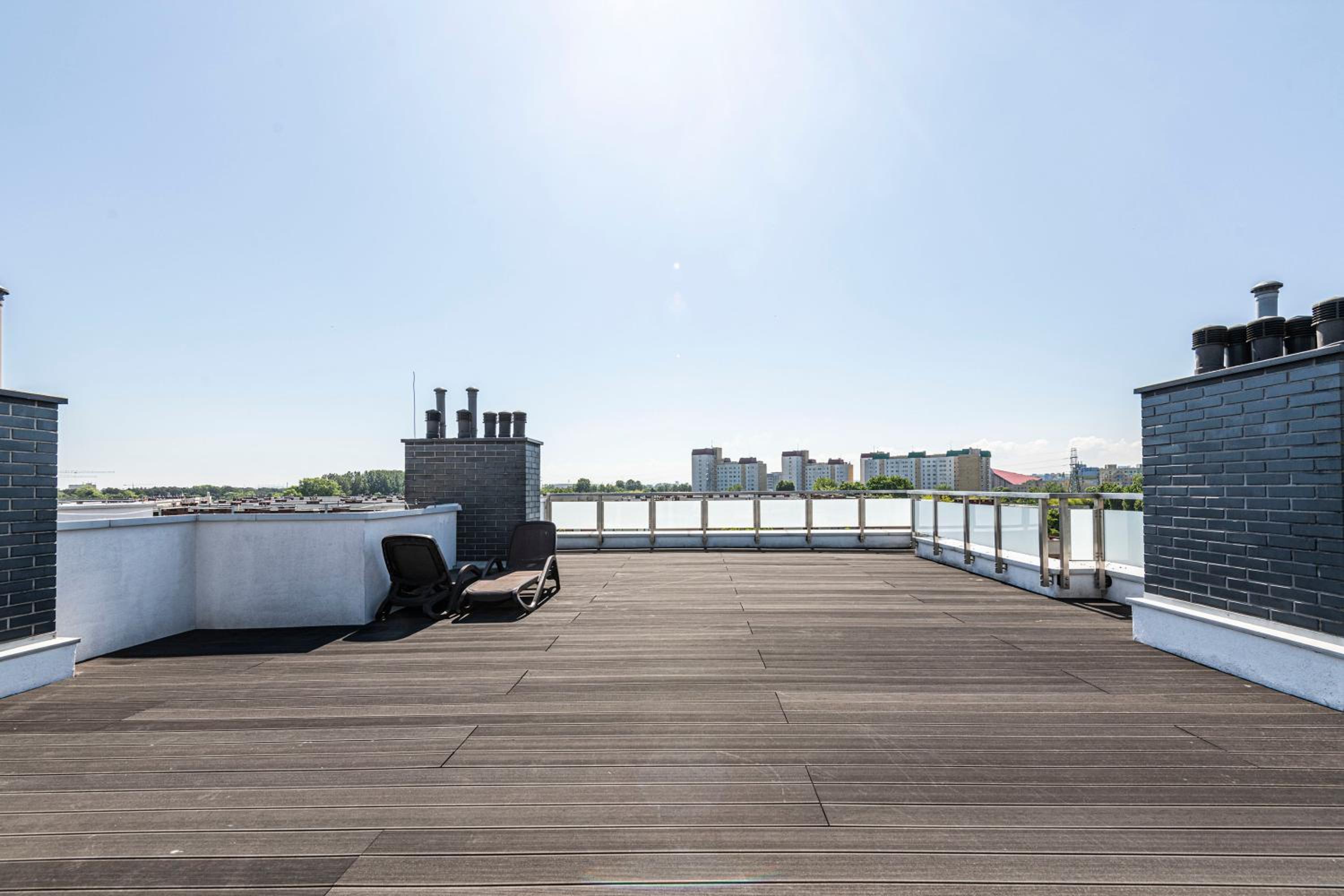 Lion Apartments - Rooftop Apartment with Terrace