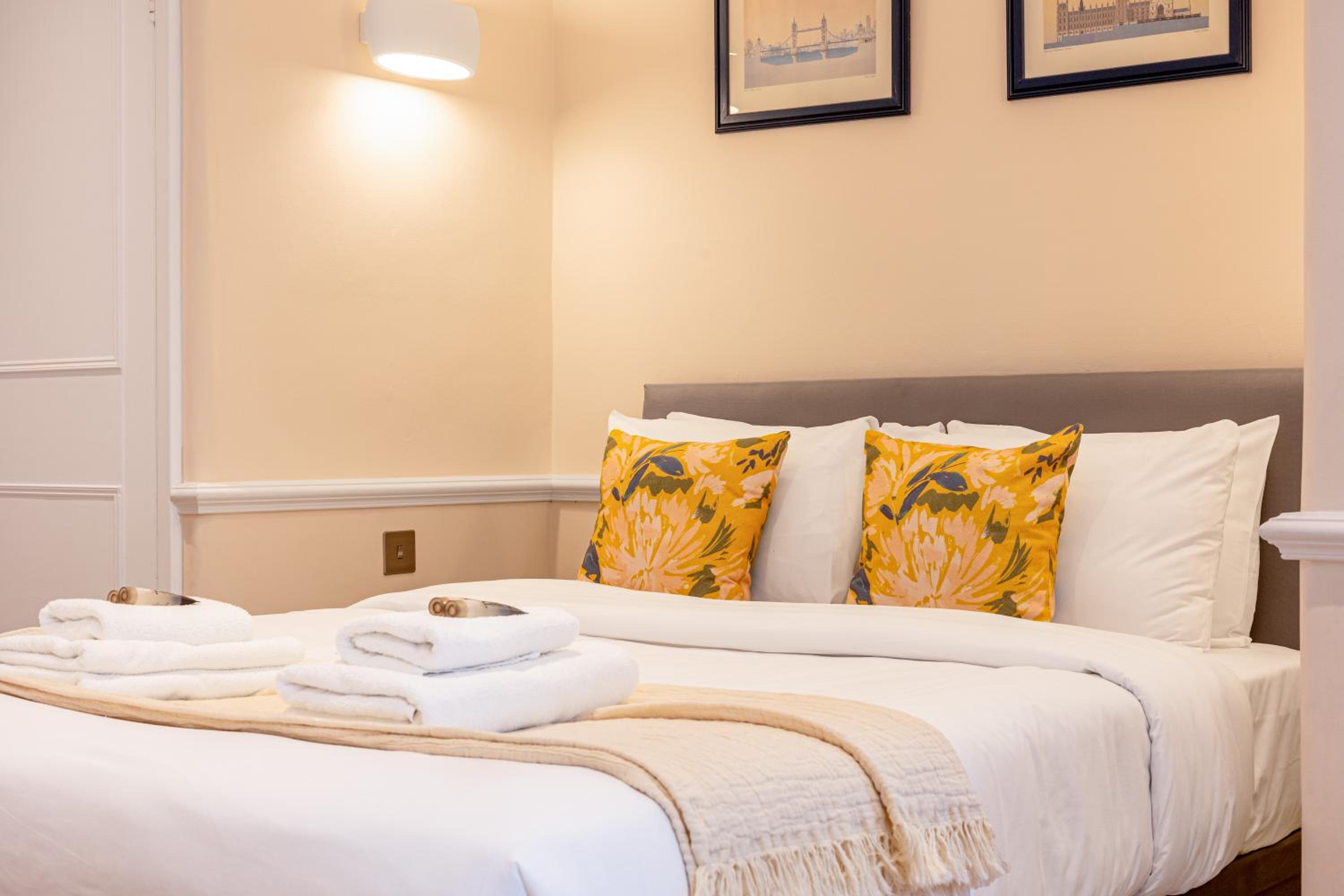 Charming Studio in Prestigious Chelsea