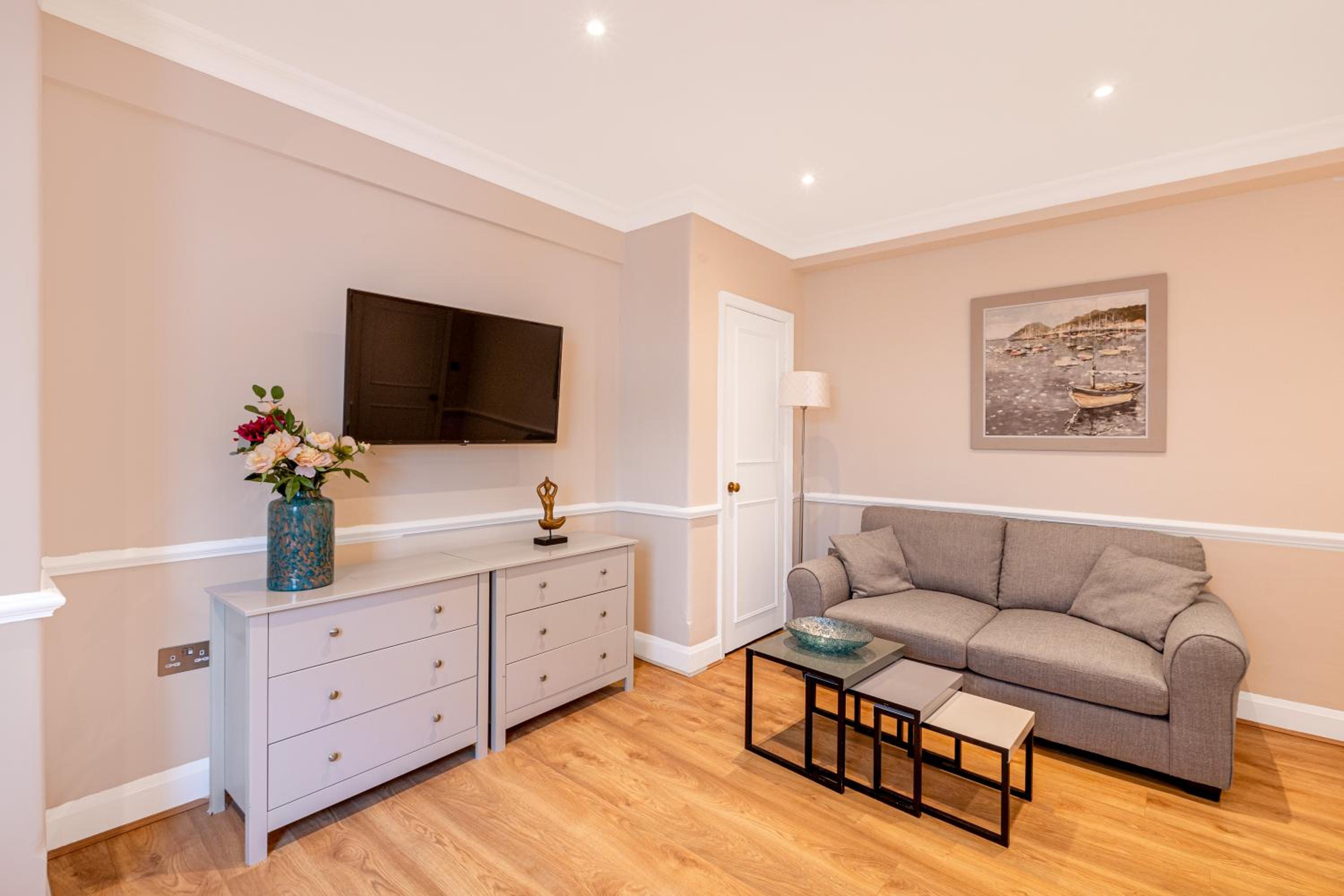 Charming Studio in Prestigious Chelsea