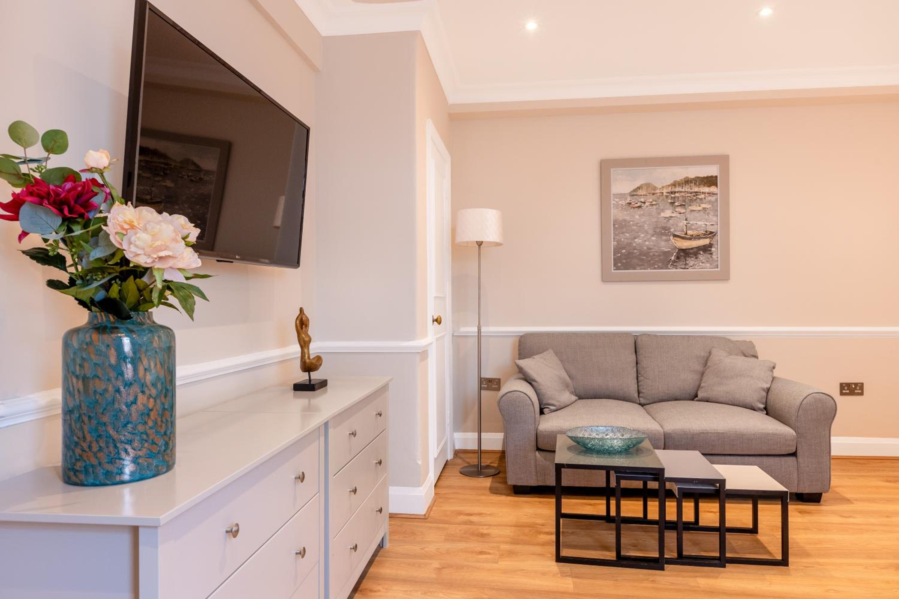 Charming Studio in Prestigious Chelsea