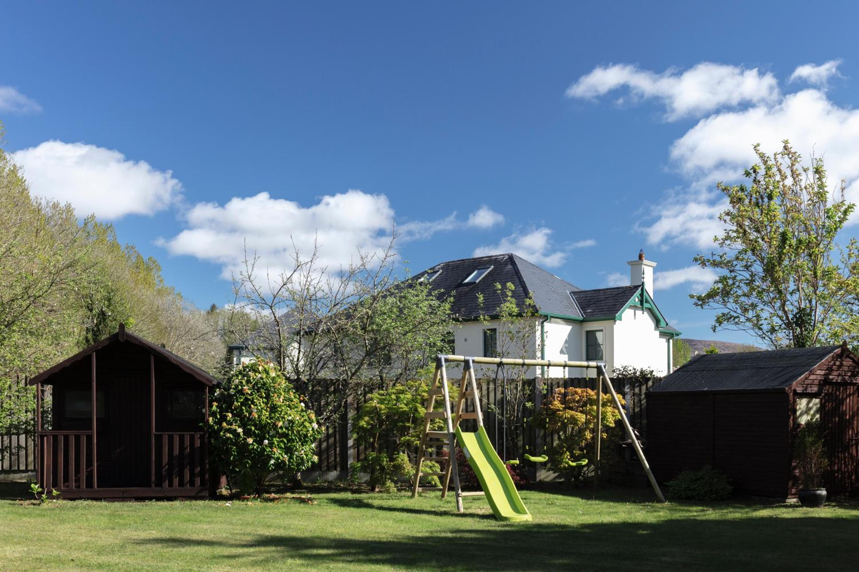 Luxury Interior Designed 4 Bedroom Villa, Kenmare view 2