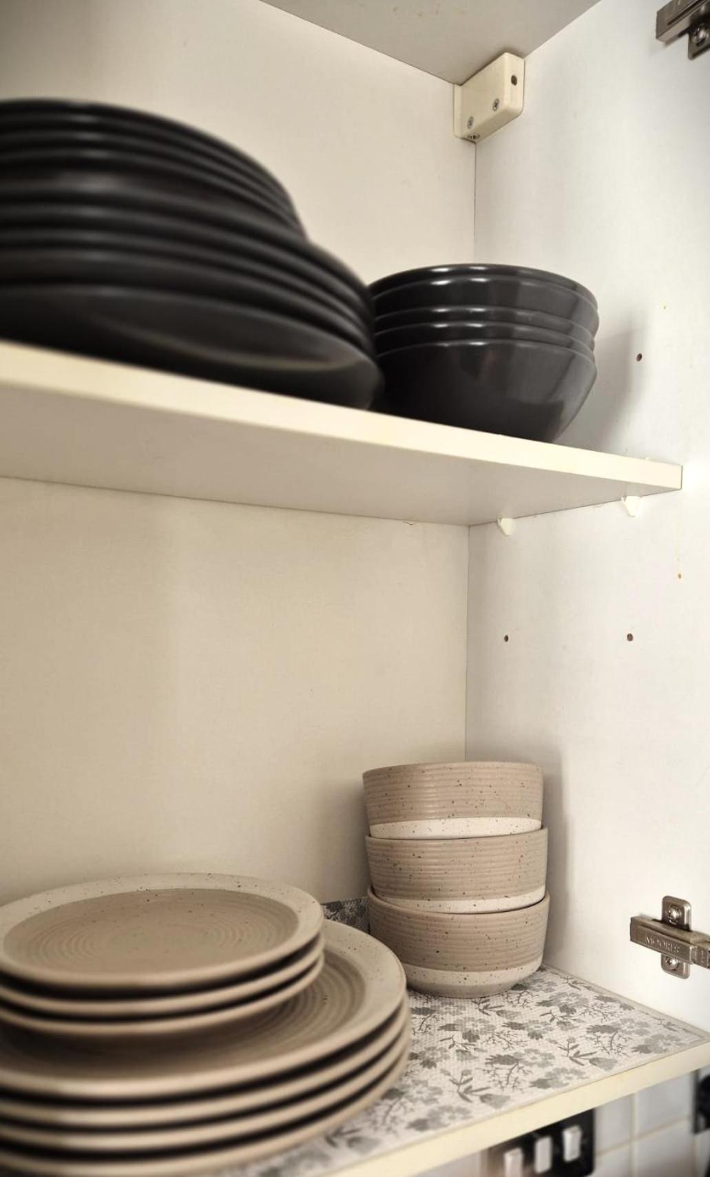 Spacious Ground floor 2 bedroom 2 Bathroom Flat in Hatfield near Hertfordshire University Private Car Park Sleeps 5-6 view 2