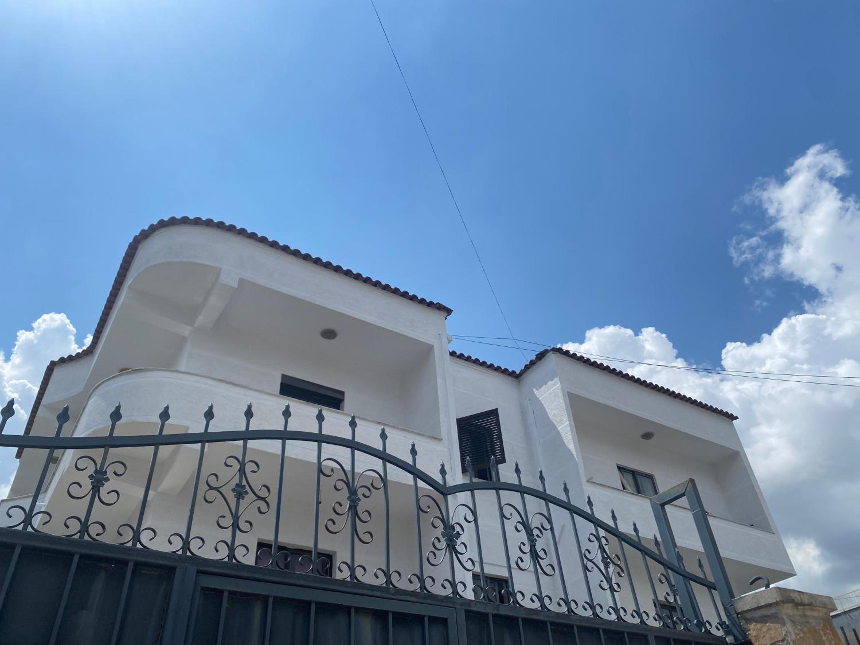 Quiet one bedroom apartament- Dajti view