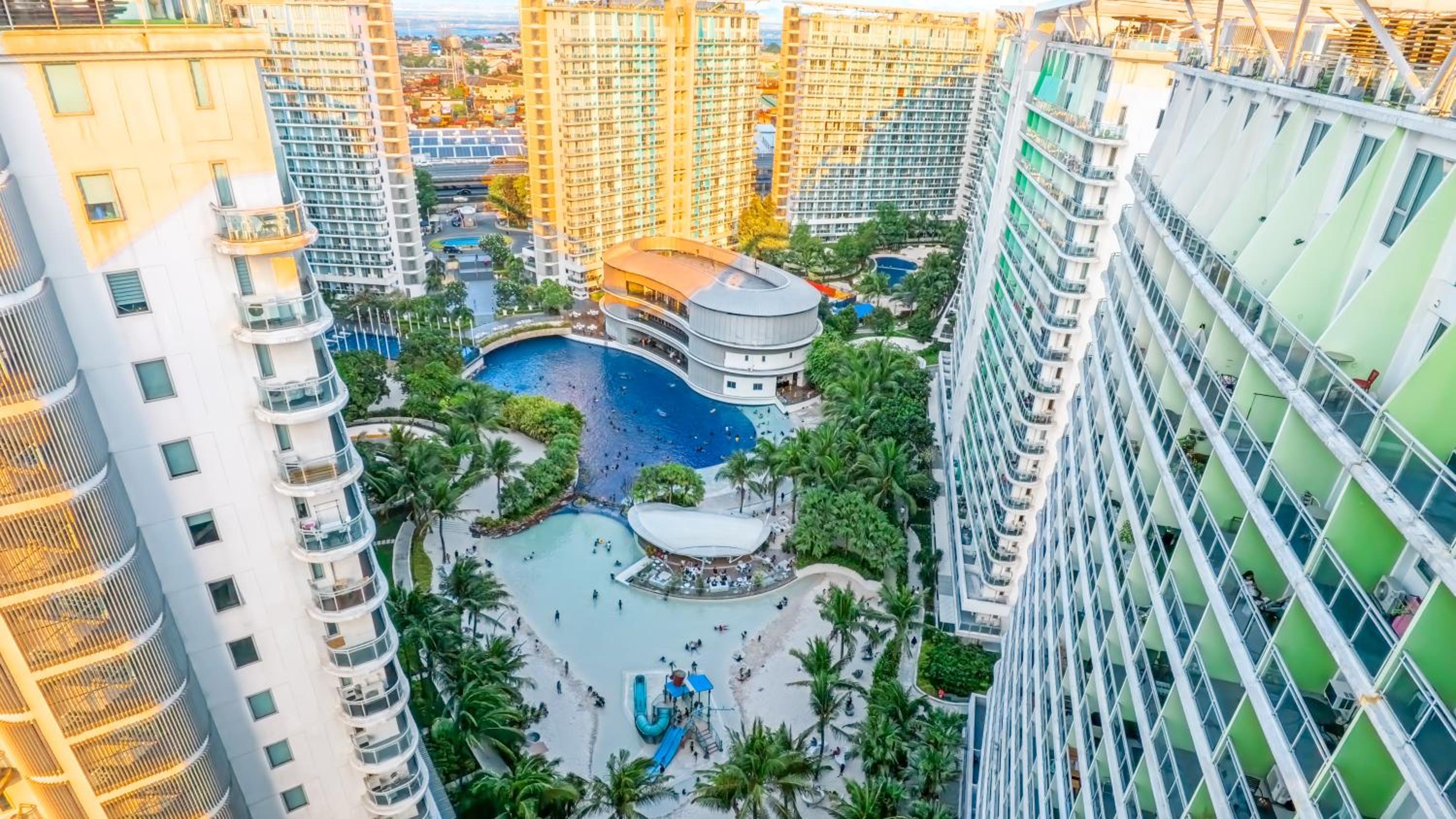 Stunning 1-Bed Apartment in Paranaque view 4