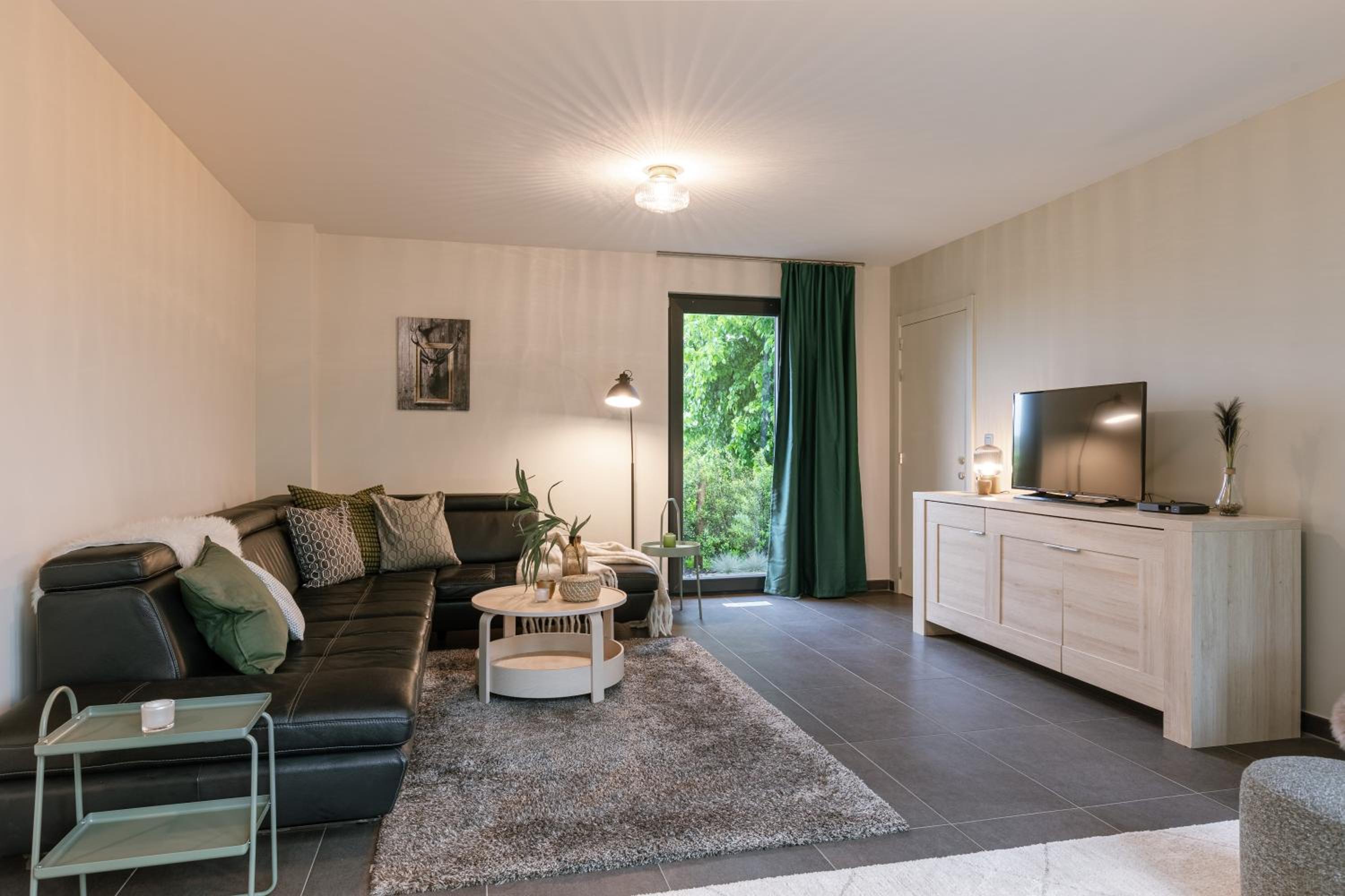 Relaxing Holiday Home with Terrace Close to the Beach