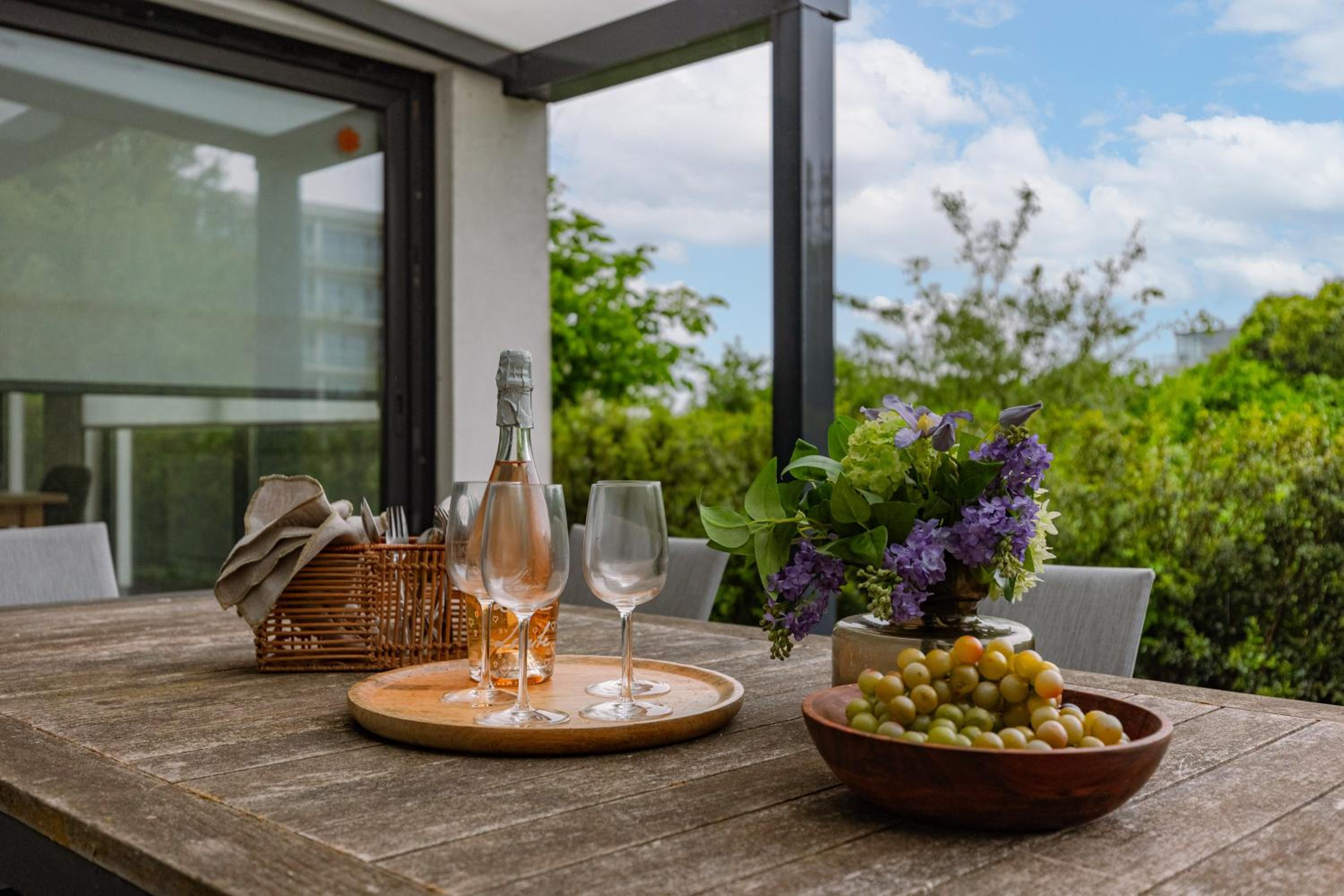 Relaxing Holiday Home with Terrace Close to the Beach
