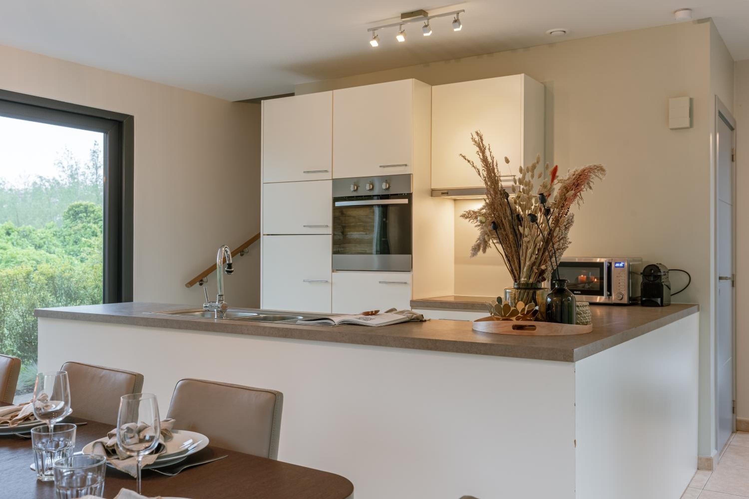 Relaxing Holiday Home with Terrace Close to the Beach