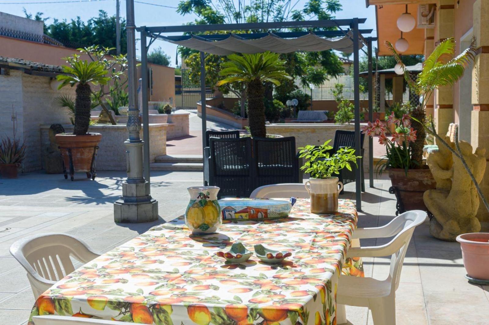 Villa Galatea al mare - Tonnarella view 4