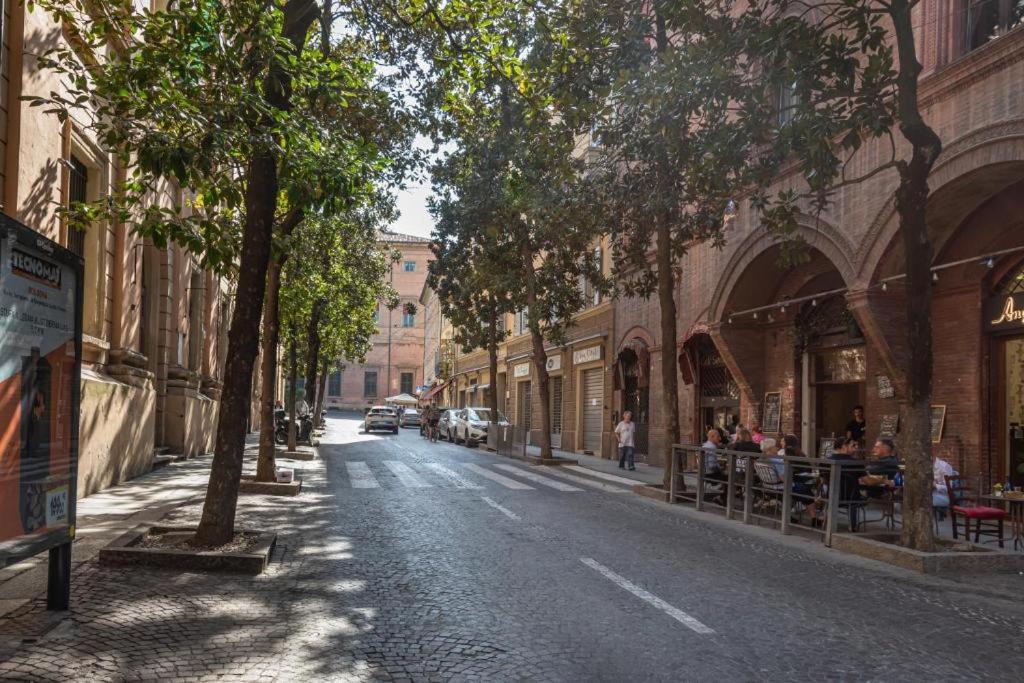 PIAZZA MAGGIORE Rooms and Suites -BEDINBOLOGNACENTRO LUXURYH