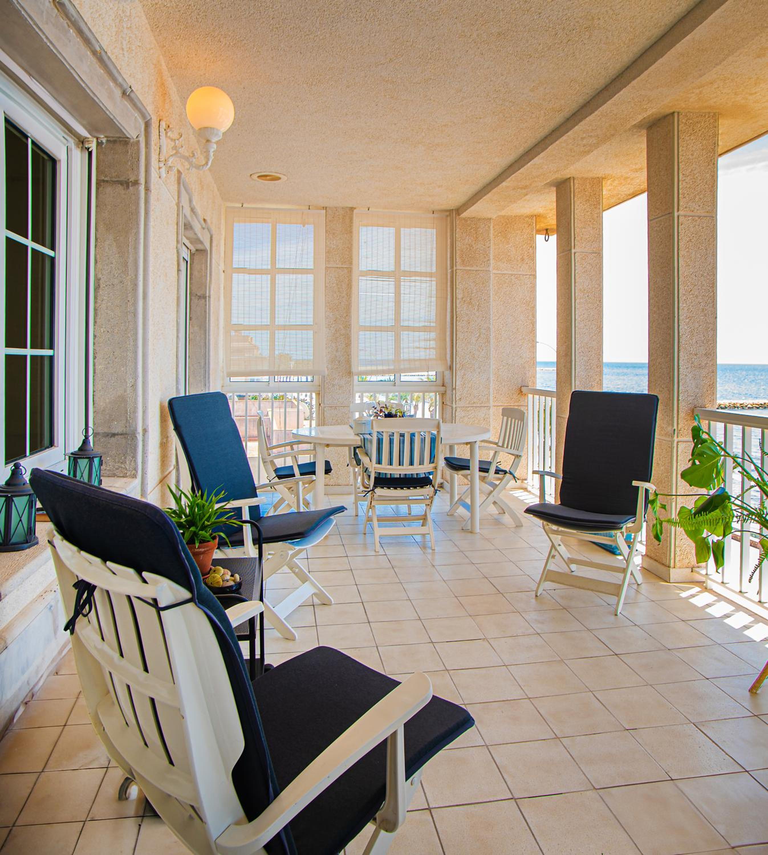 Vistas Increíbles y Confort en 1ª Línea de Playa photo 2