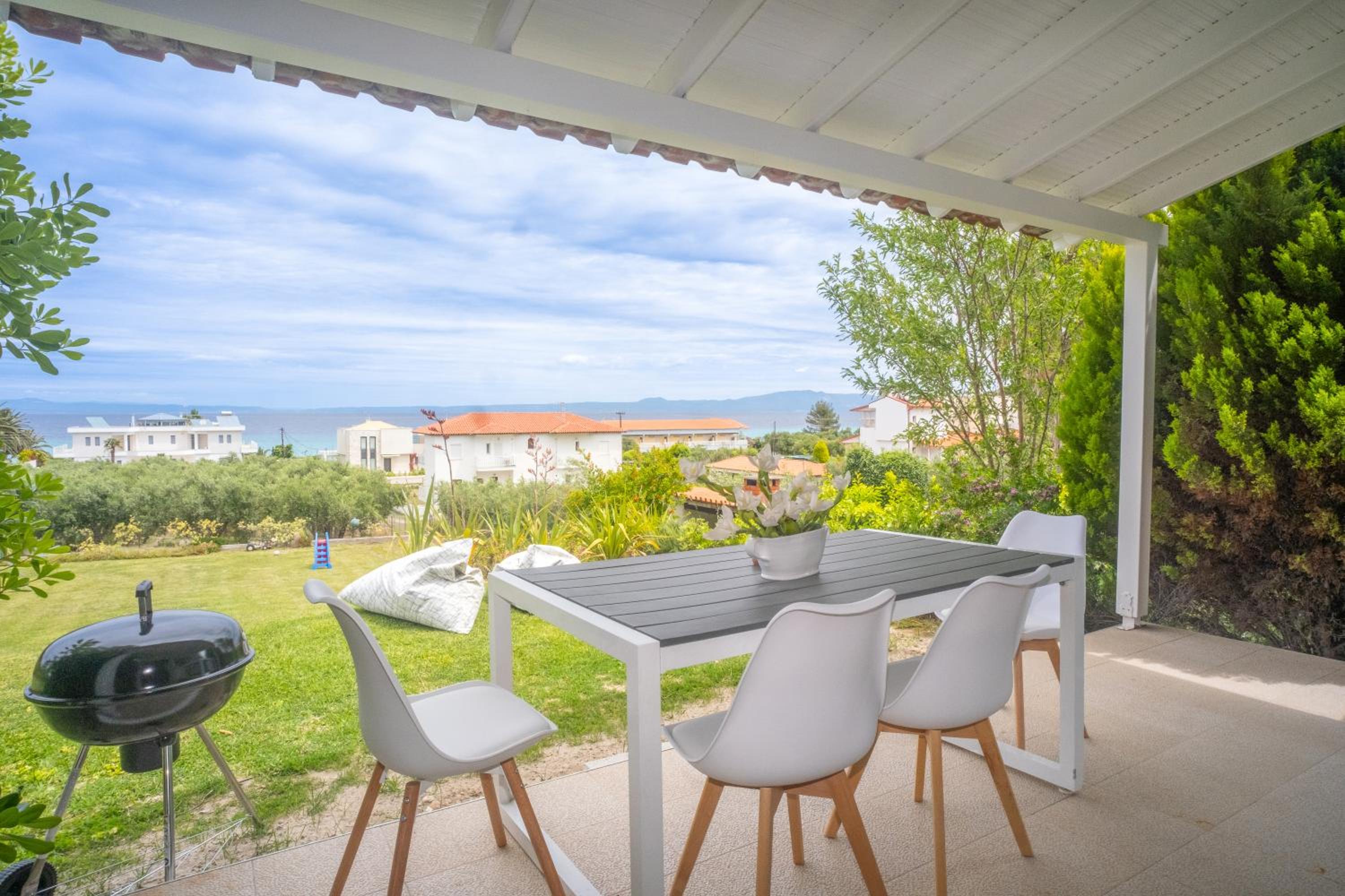 NG Villas Polichrono