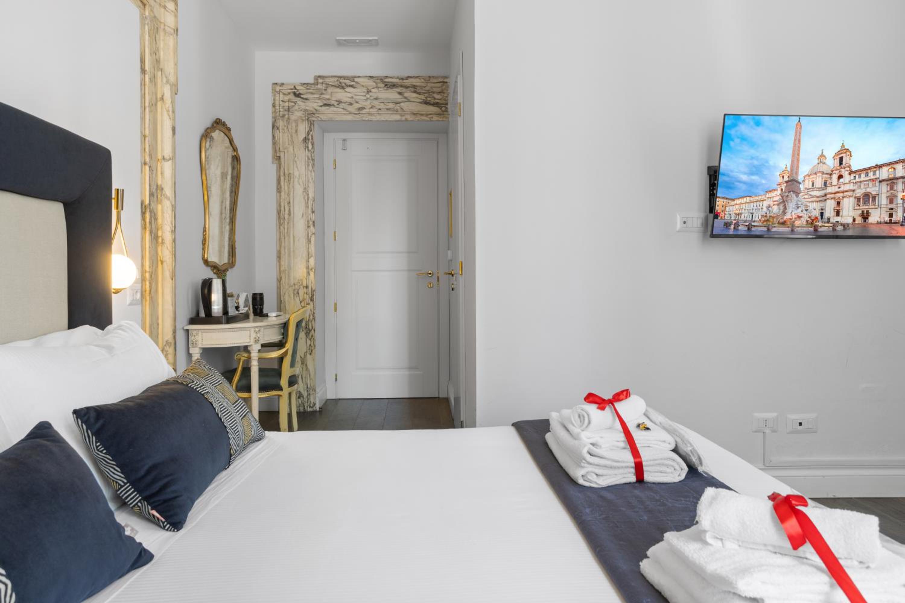 GHR Navona Inn