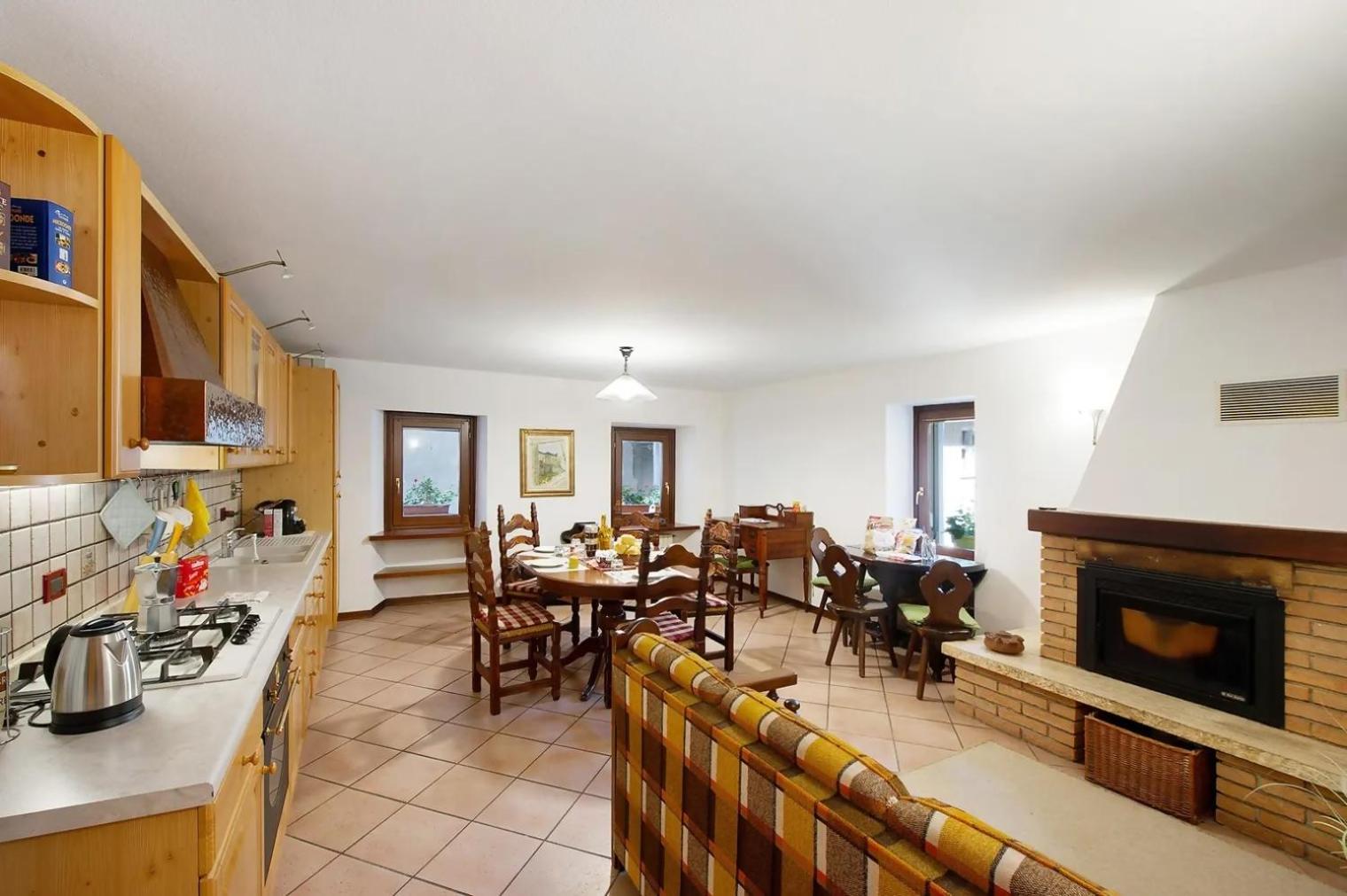 Appartamento sotto il Forte di Bard view 5