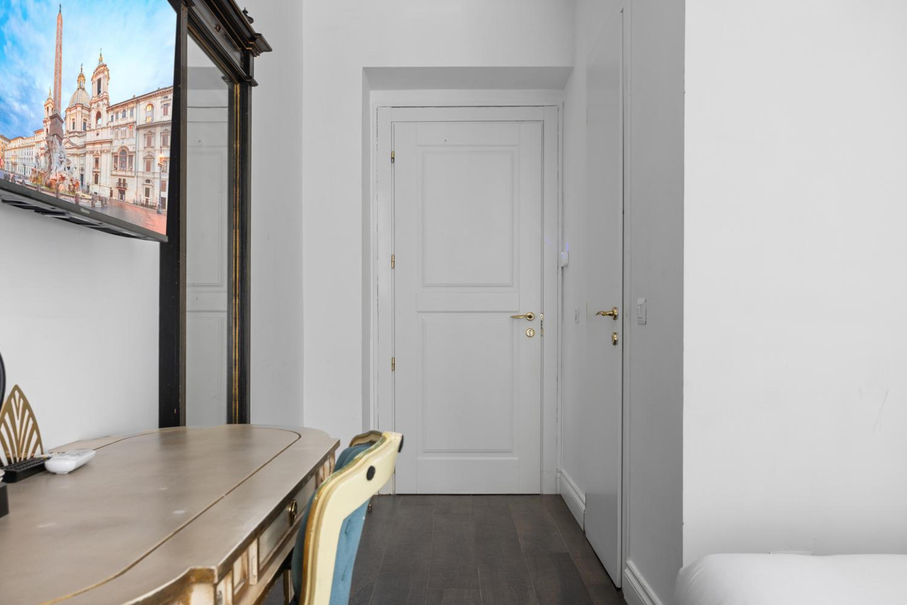 GHR Navona Inn
