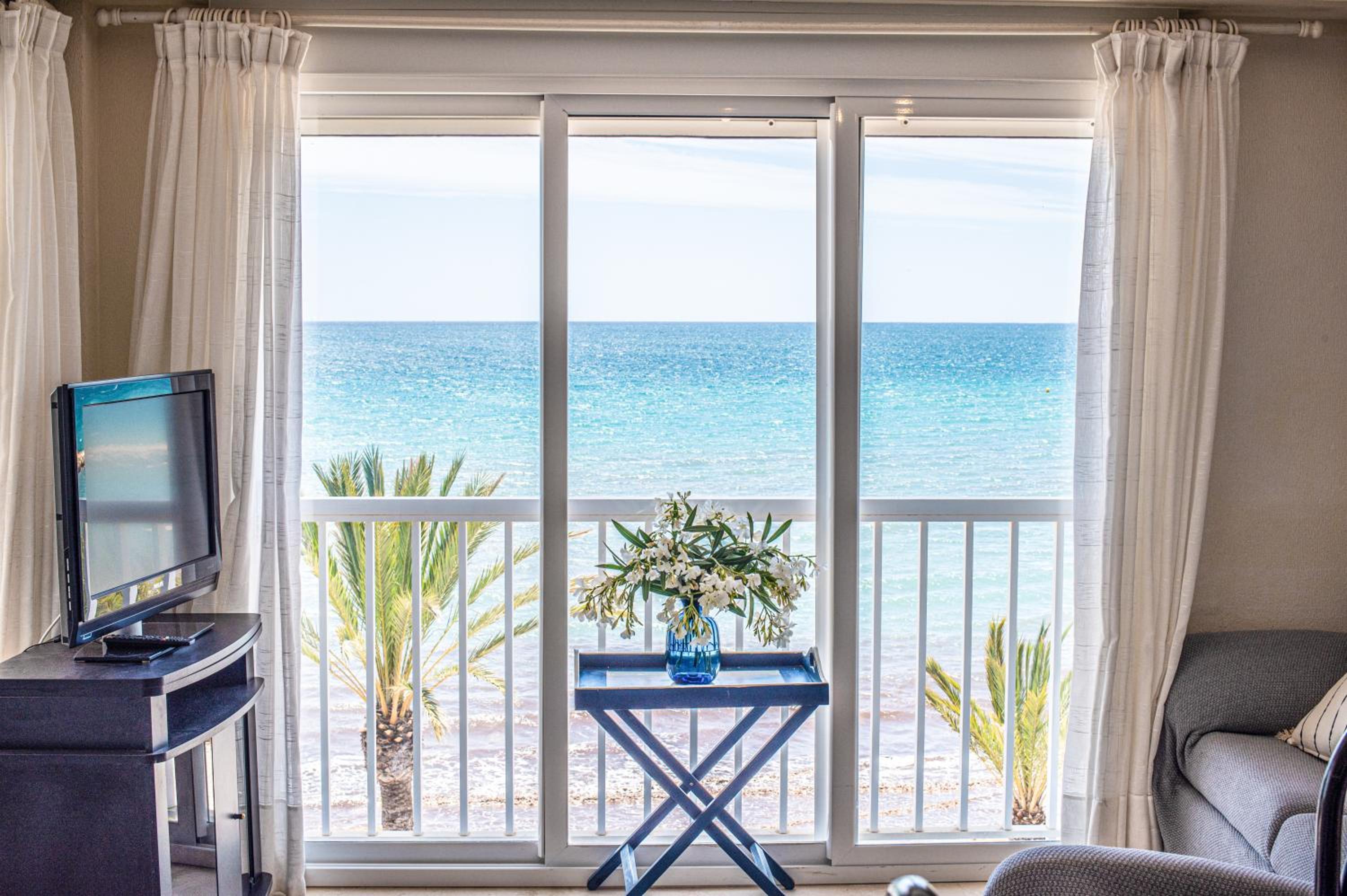 Vistas Increíbles y Confort en 1ª Línea de Playa photo 5