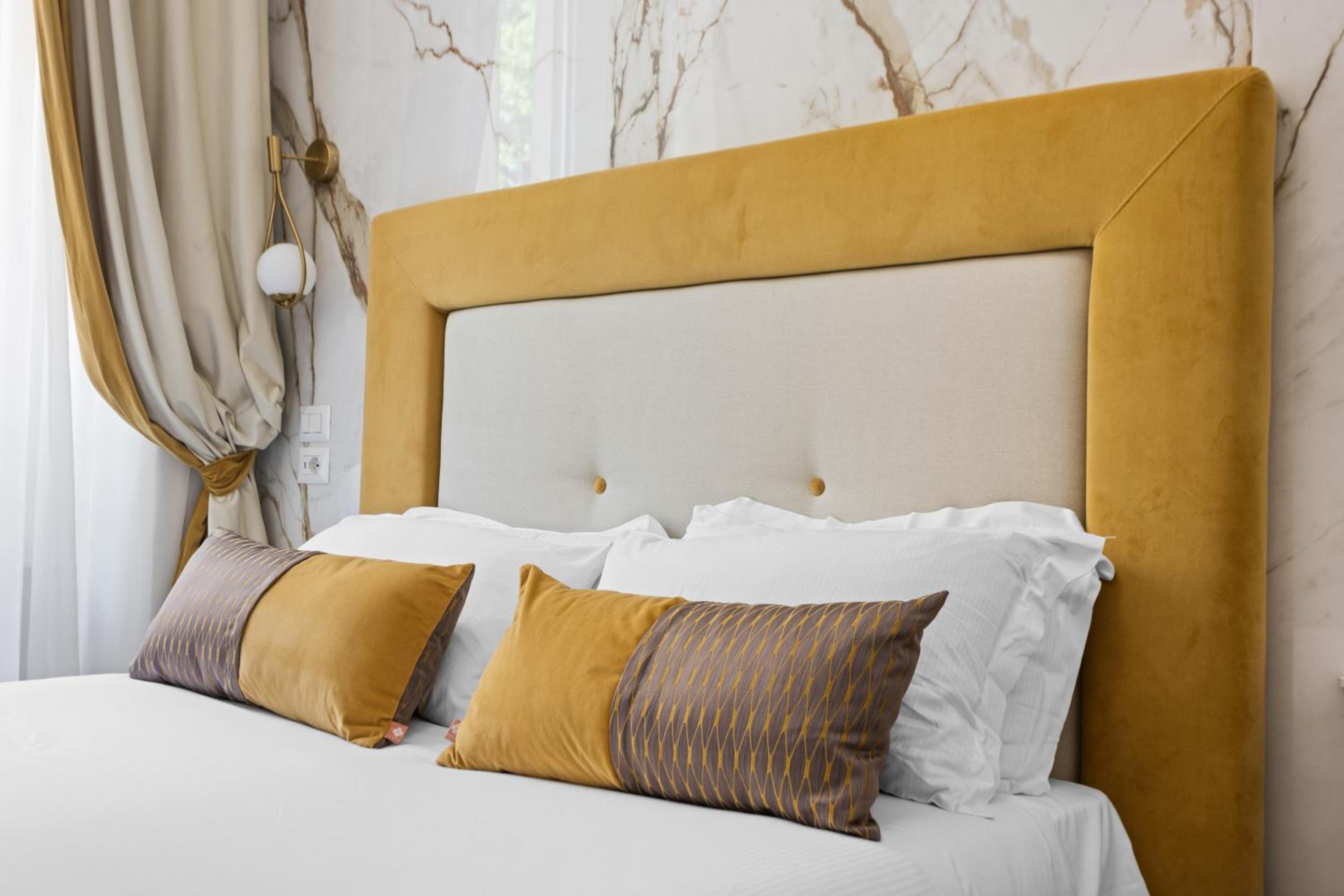 GHR Navona Inn