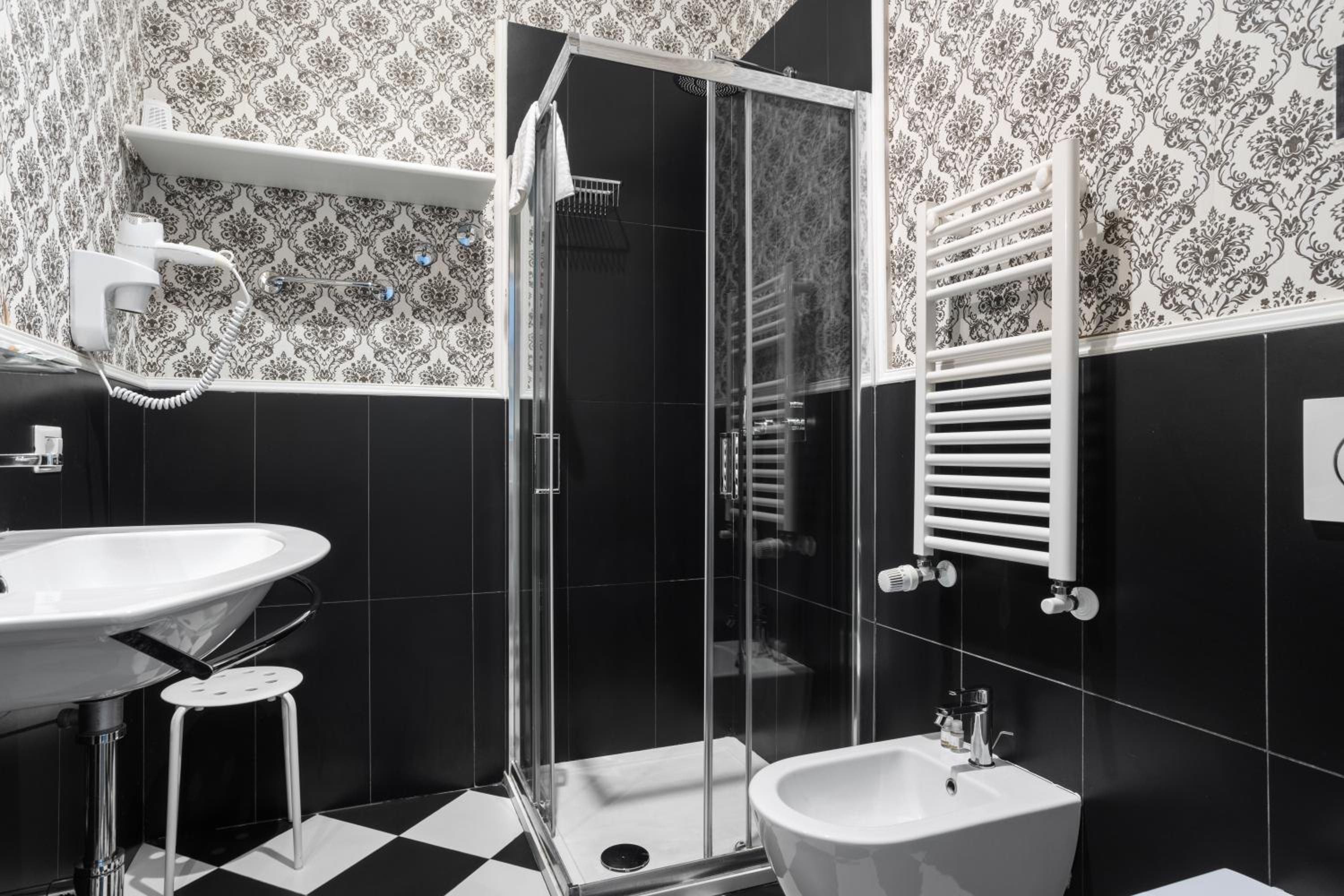 GHR Navona Inn