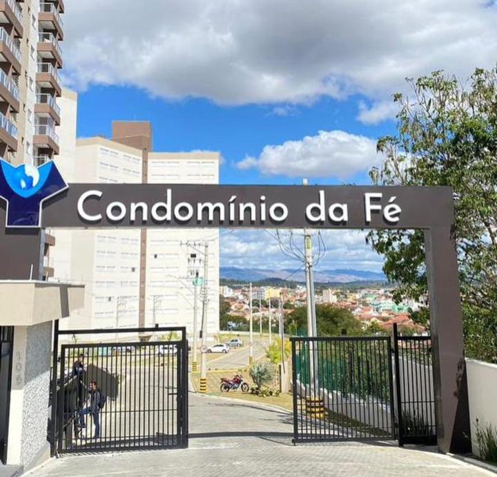 Kitnet à 300 metros da Canção Nova