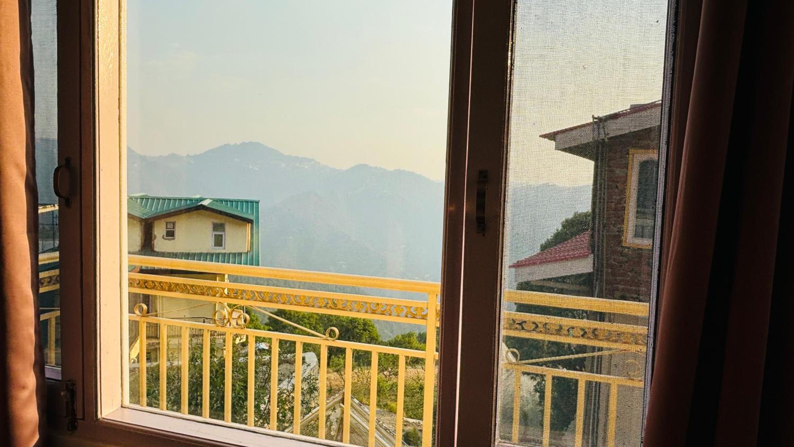 Baldeyan Breeze - Premium 2BR Apartments #Parking #private Balcony