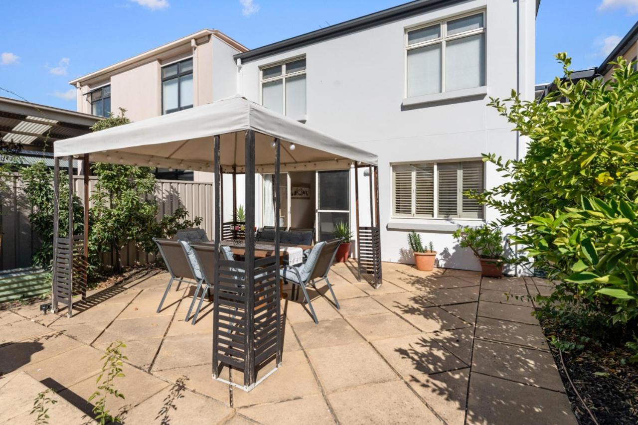 Fantastic family home near city