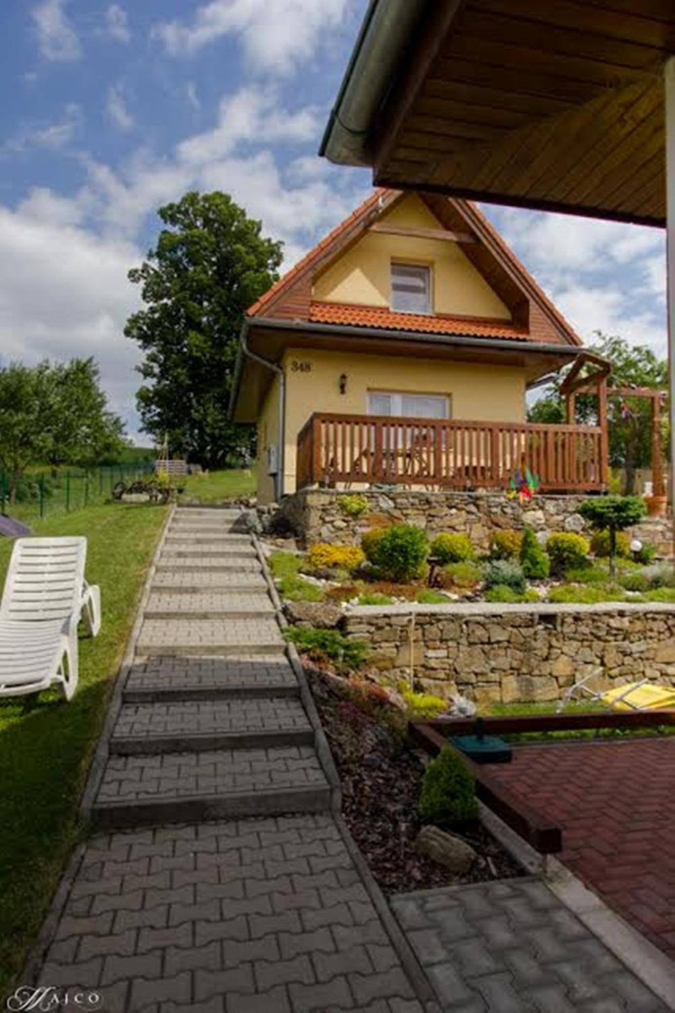 Photo 65