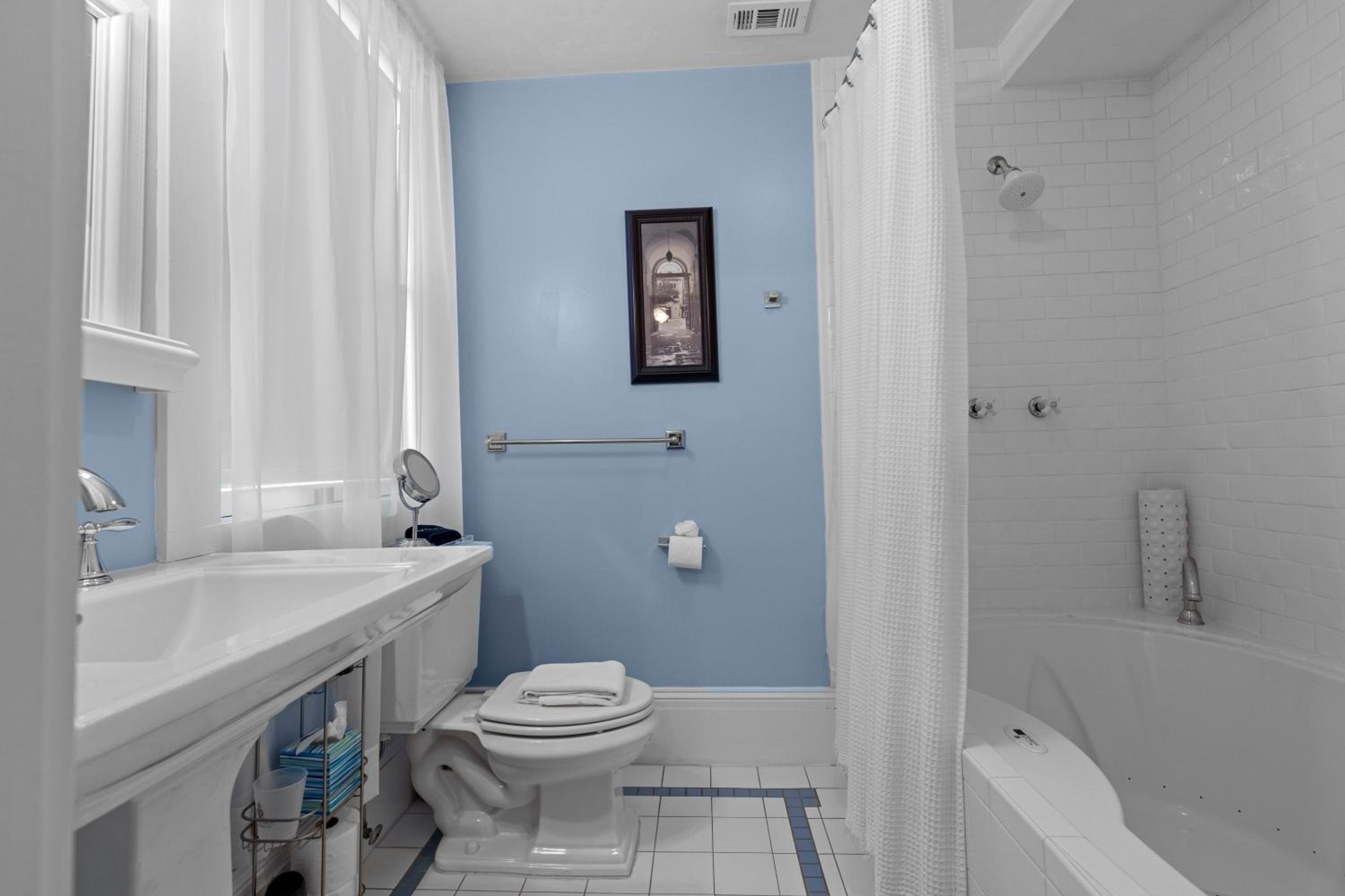 Savannah Suite view 2