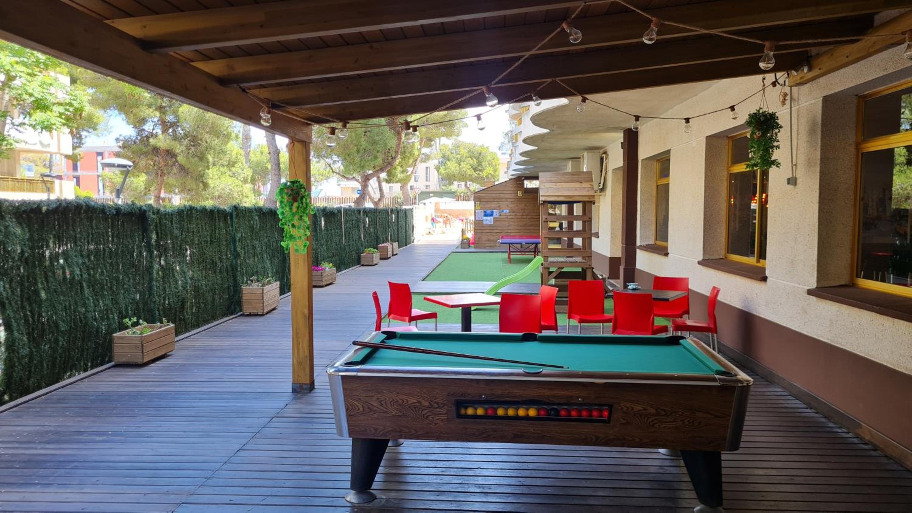 Apartamento con piscina Inter 2