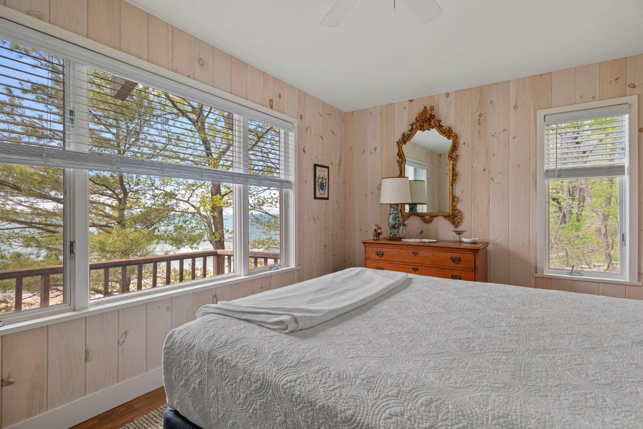 Gasthaus Fox by Juniper Holiday + Home view 2