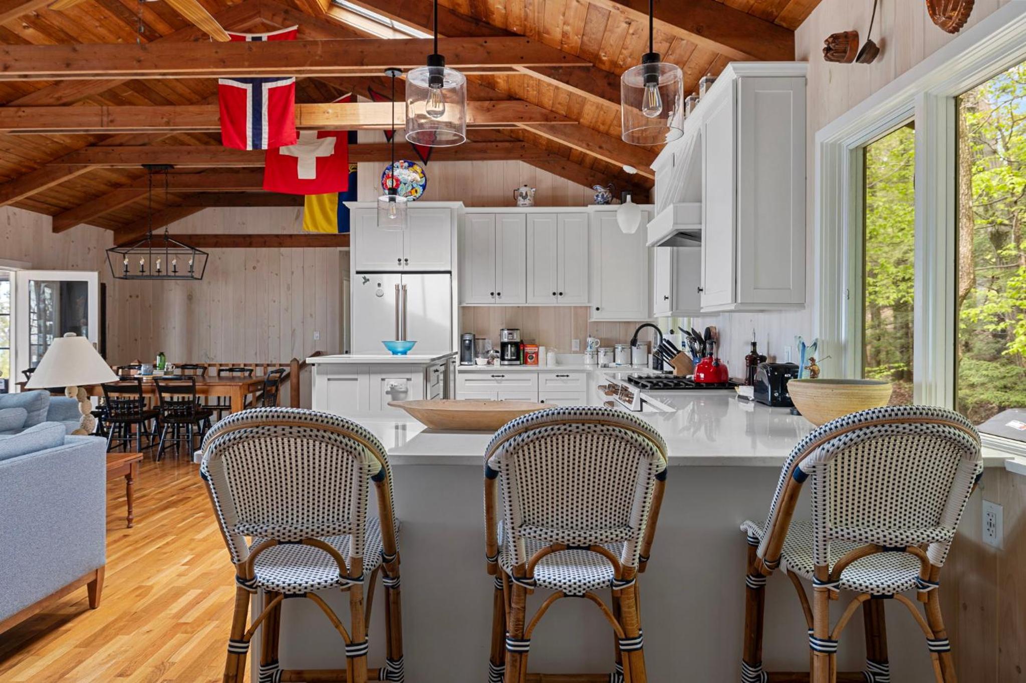 Gasthaus Fox by Juniper Holiday + Home view 4